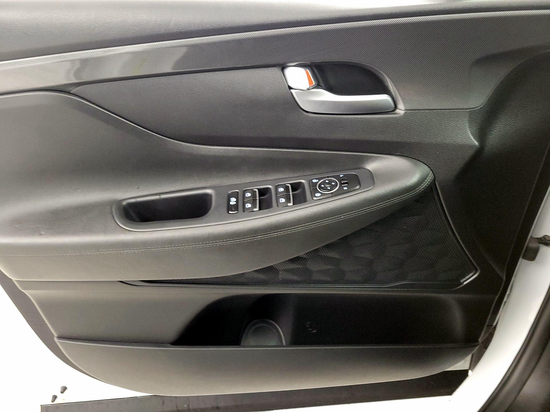 Thumbnail: 2022 Hyundai Santa Fe - 12