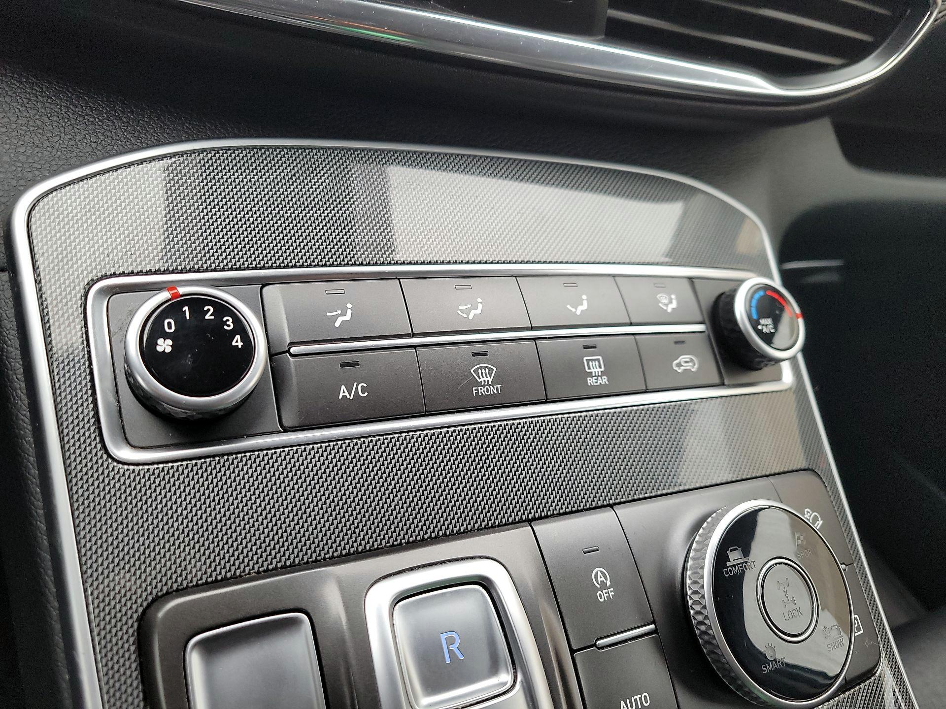 Thumbnail: 2022 Hyundai Santa Fe - 16