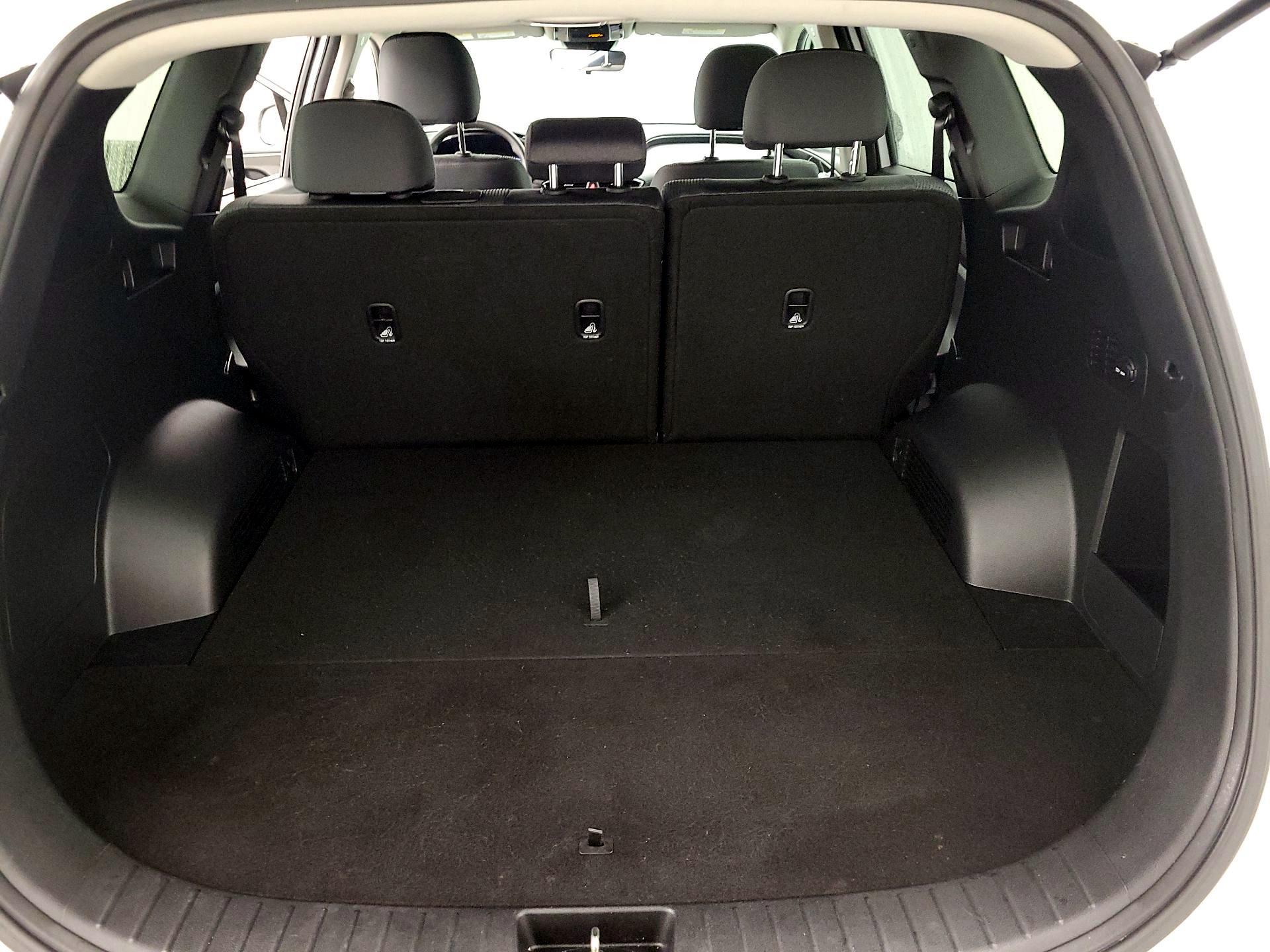 Thumbnail: 2022 Hyundai Santa Fe - 19