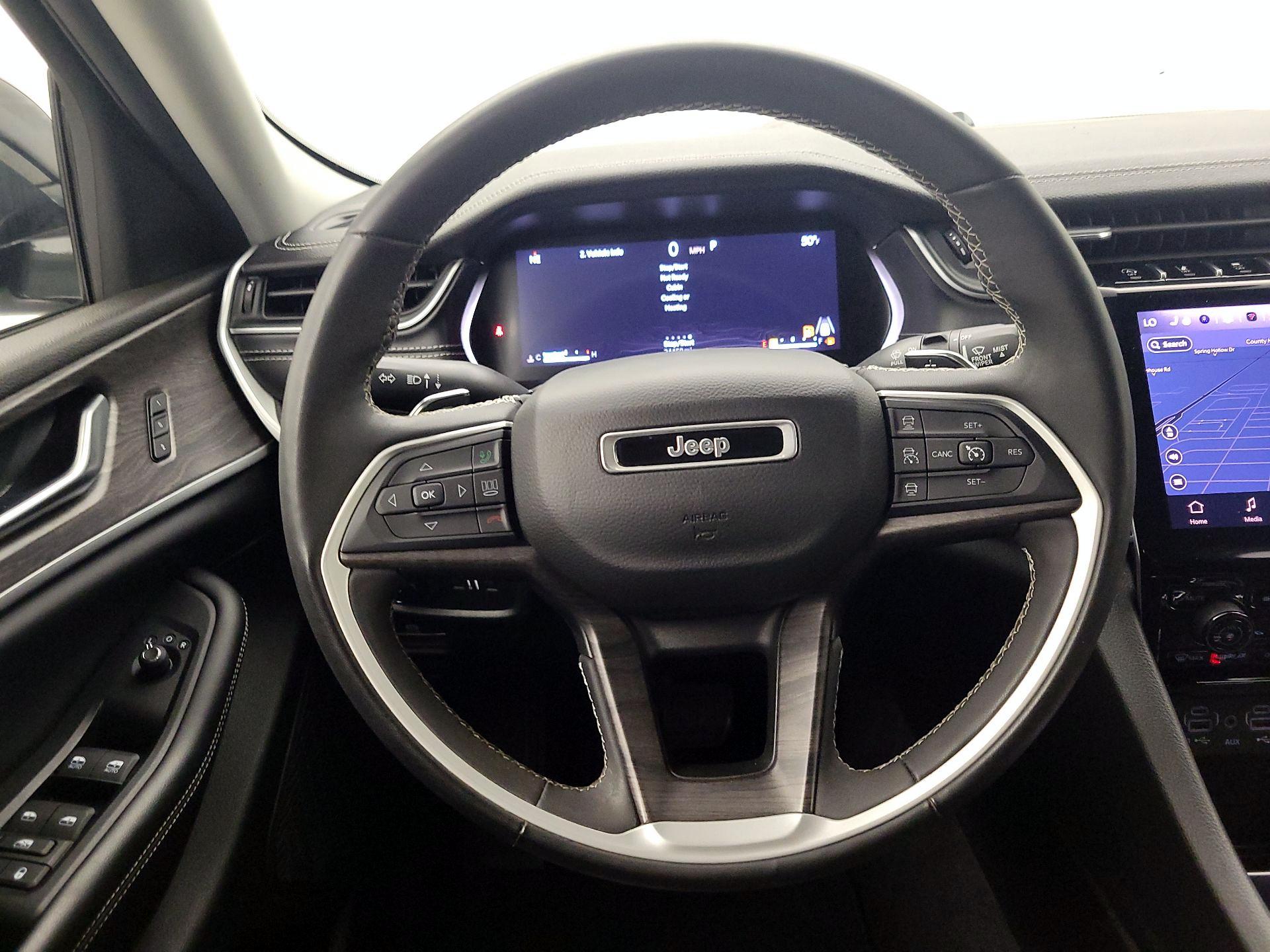 Thumbnail: 2023 Jeep Grand Cherokee - 10