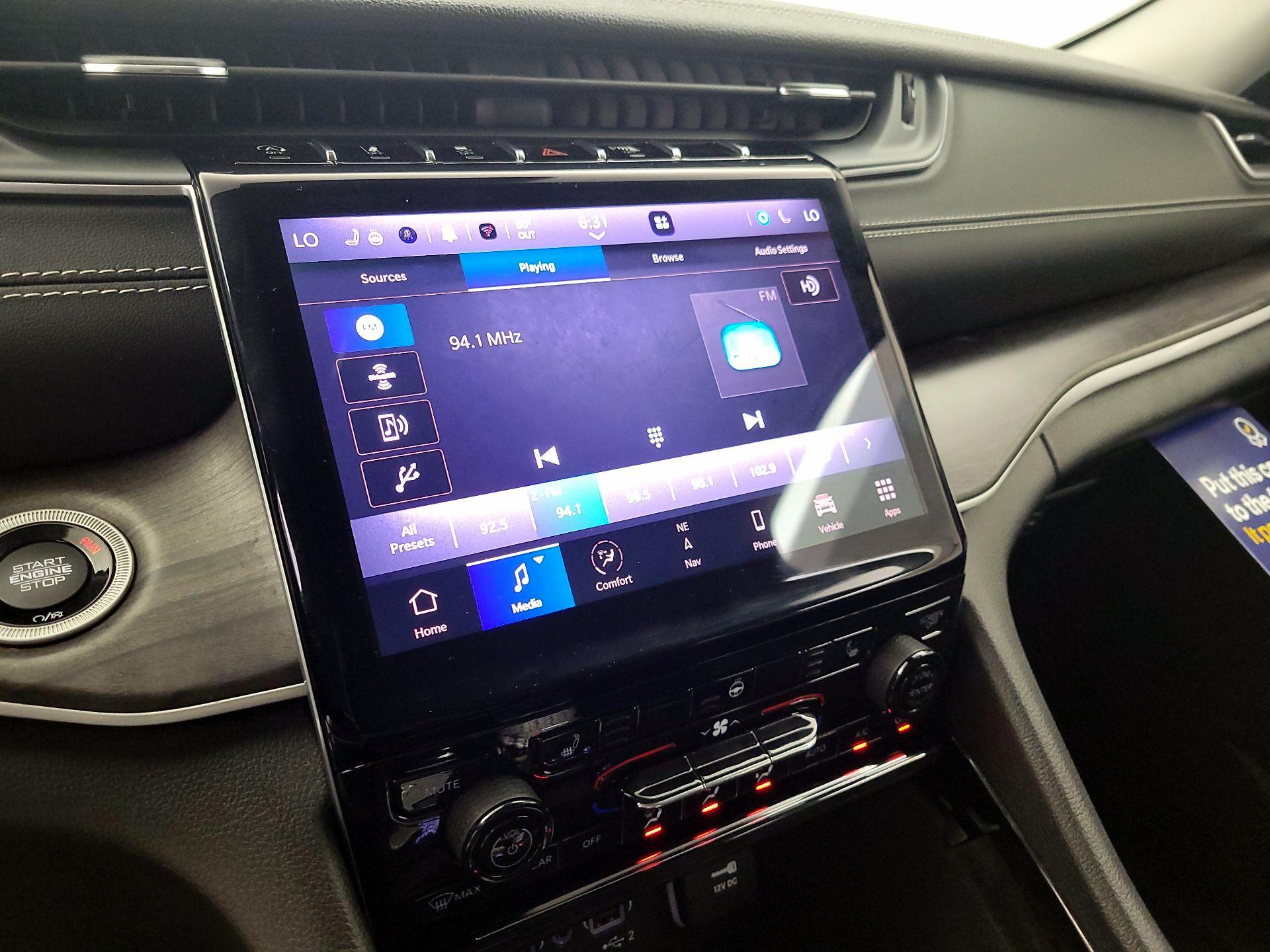 Thumbnail: 2023 Jeep Grand Cherokee - 16