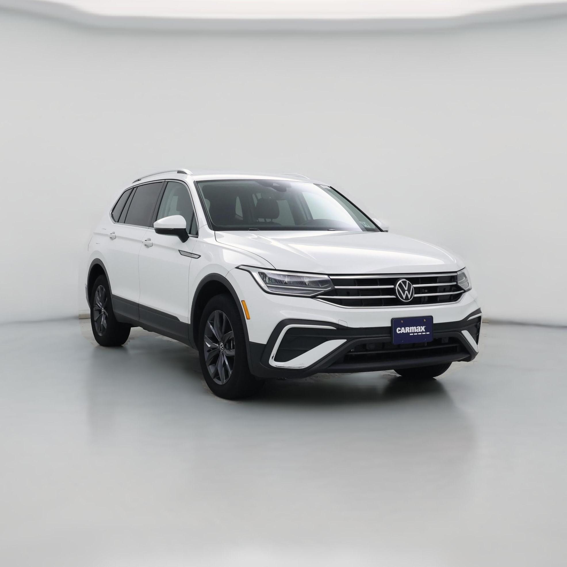 Thumbnail: 2022 Volkswagen Tiguan - 1