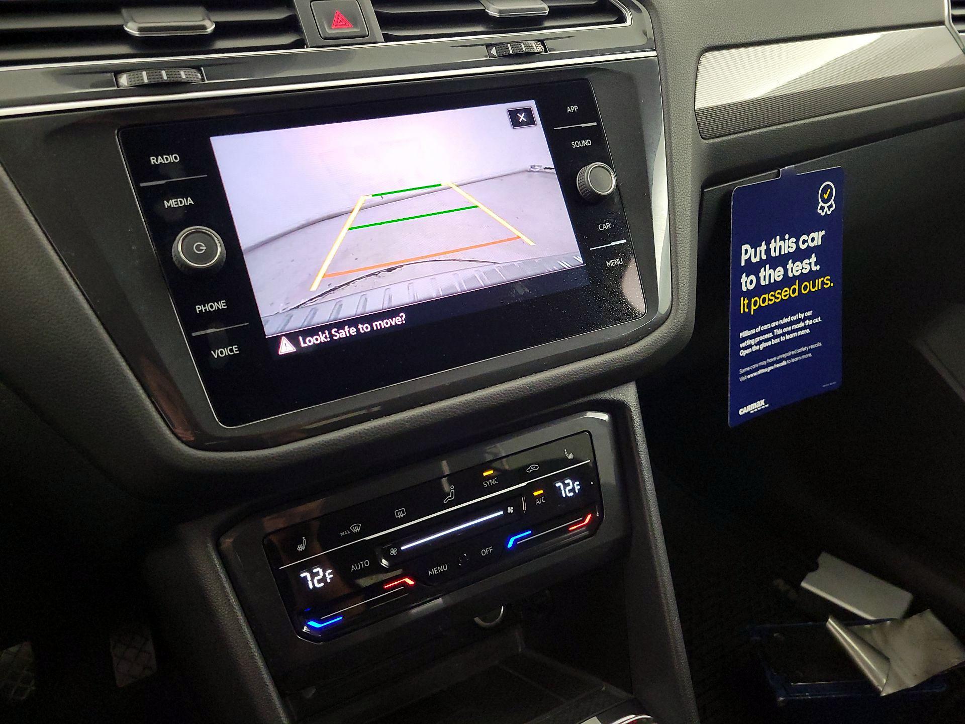 Thumbnail: 2022 Volkswagen Tiguan - 14