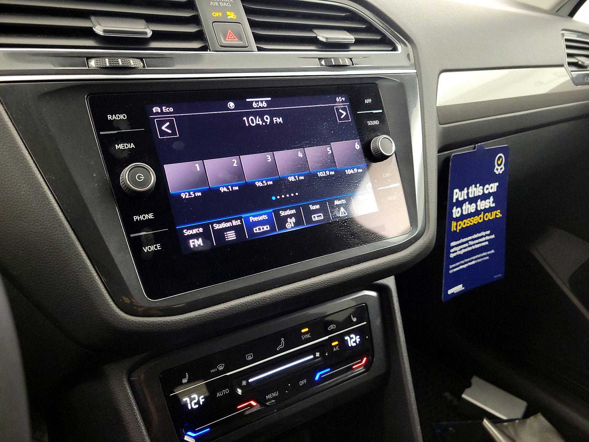 Thumbnail: 2022 Volkswagen Tiguan - 15