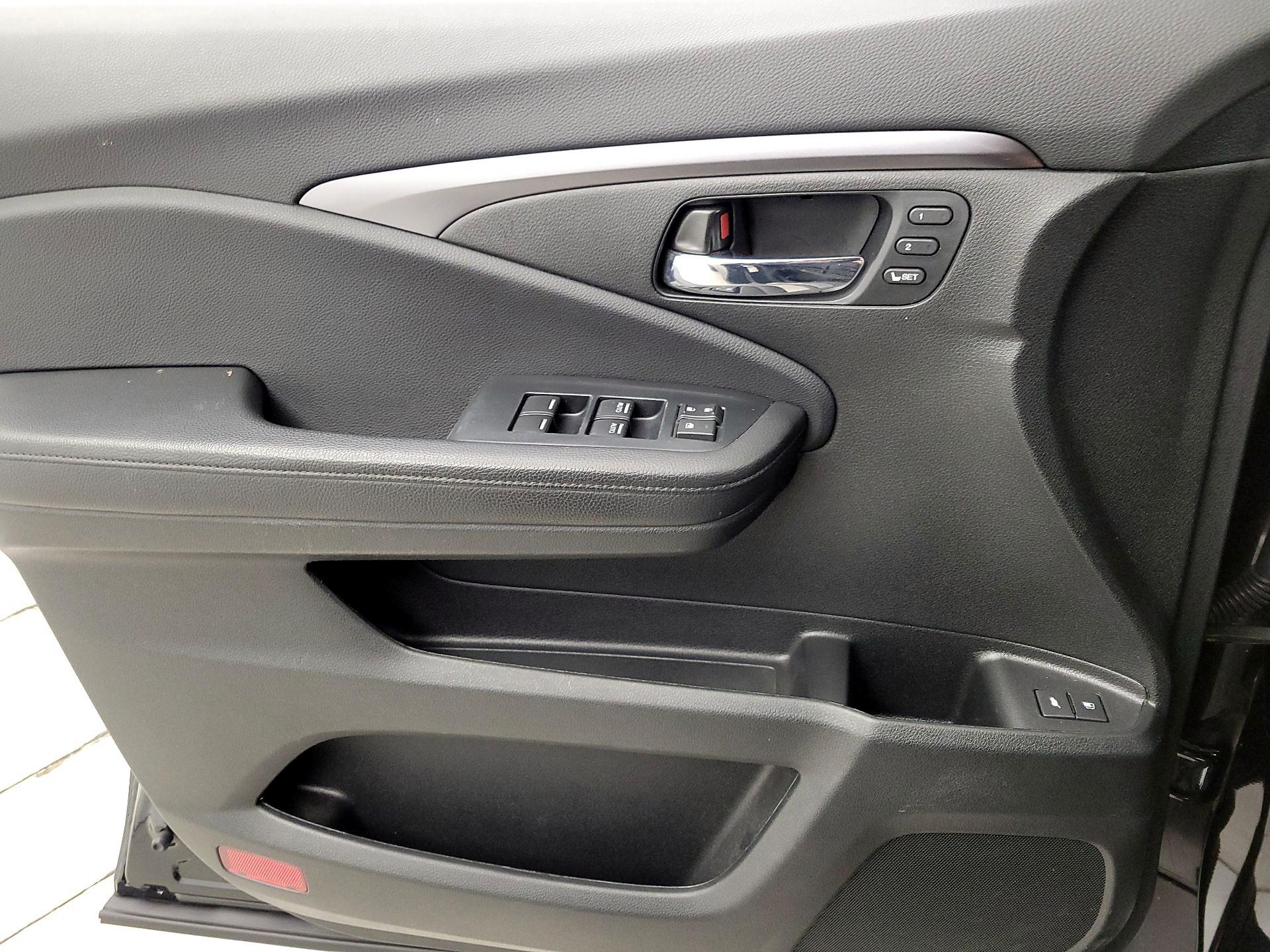 Thumbnail: 2022 Honda Pilot - 12