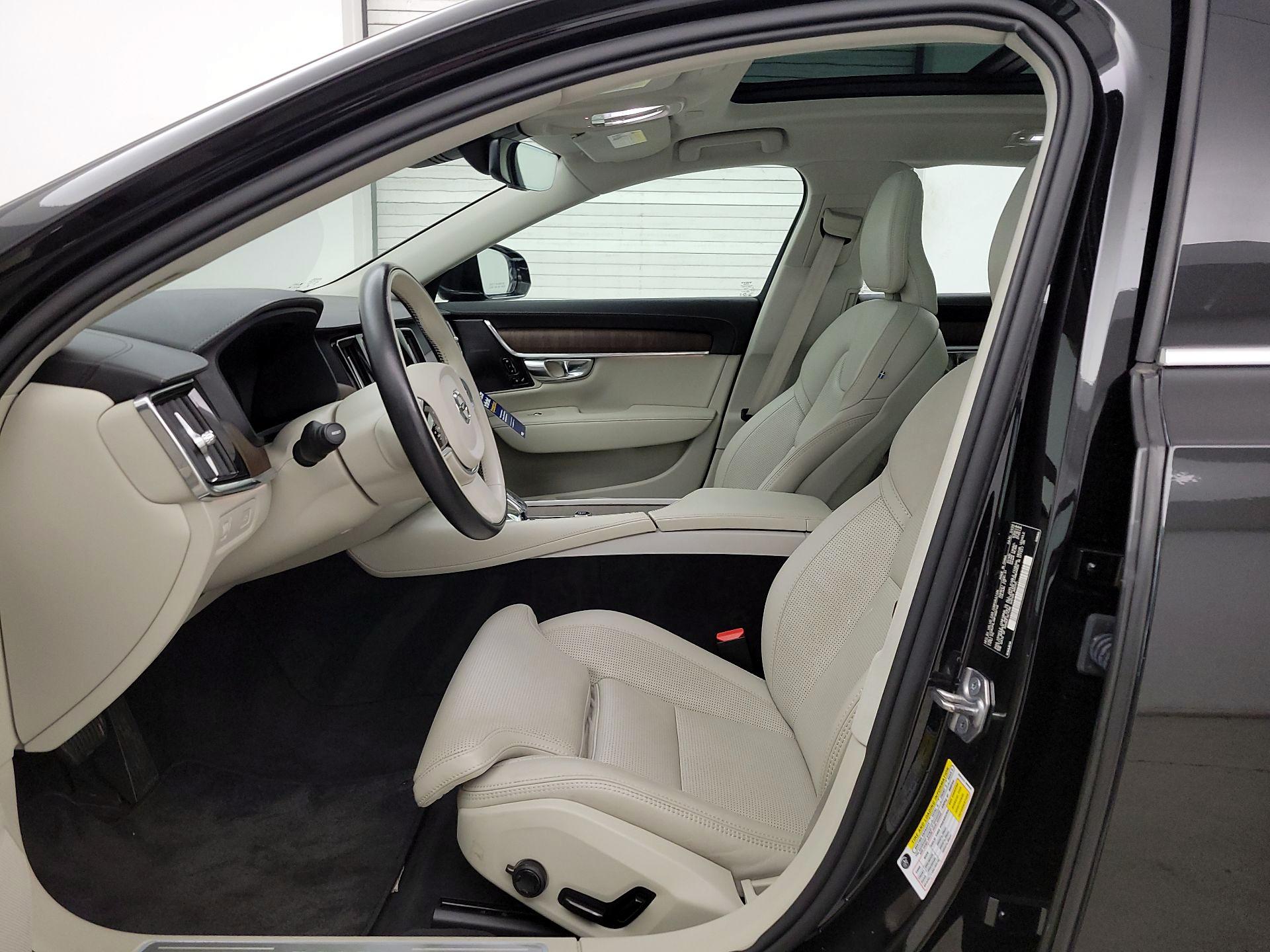 Thumbnail: 2022 Volvo S90 - 11