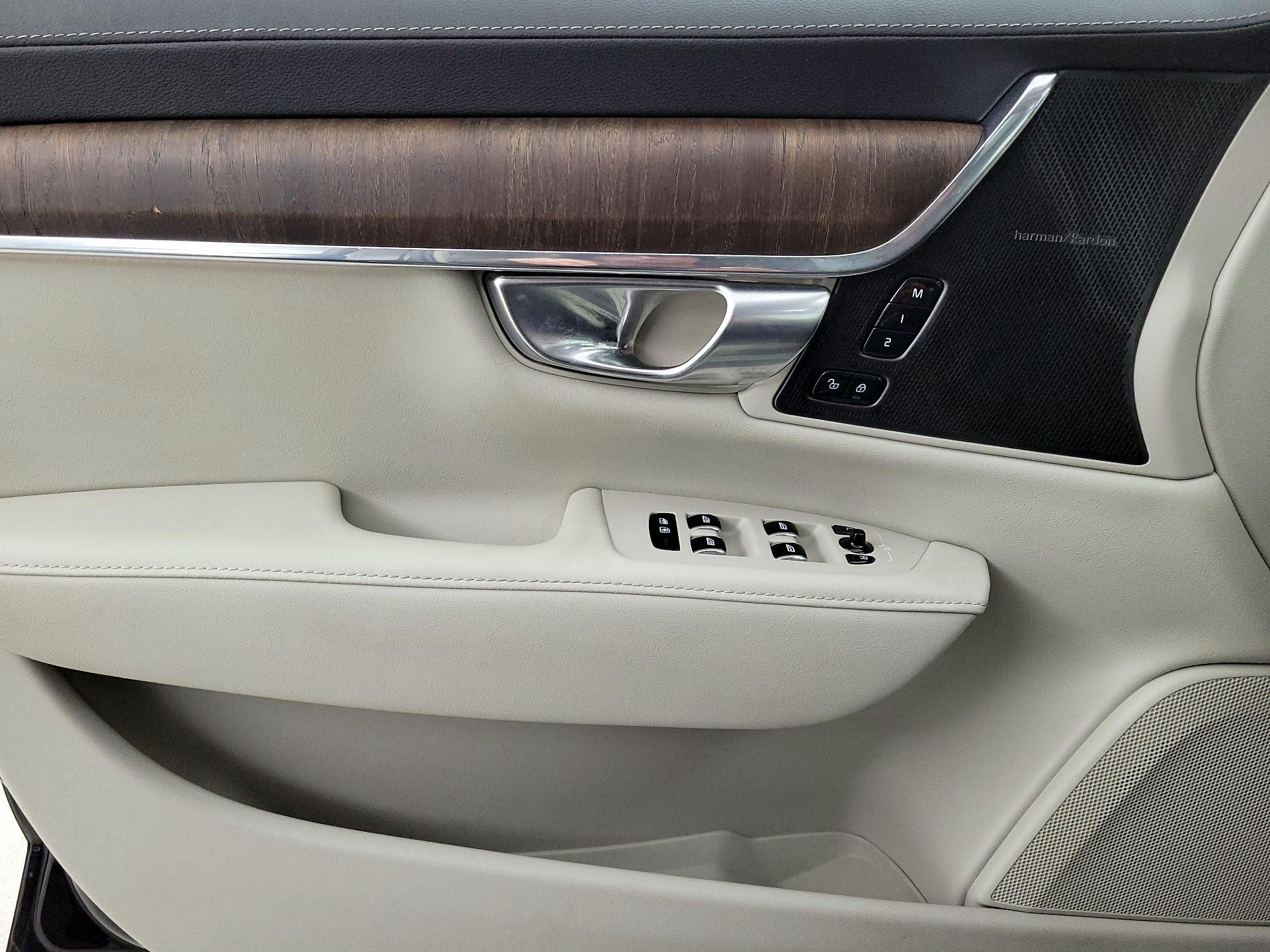 Thumbnail: 2022 Volvo S90 - 12