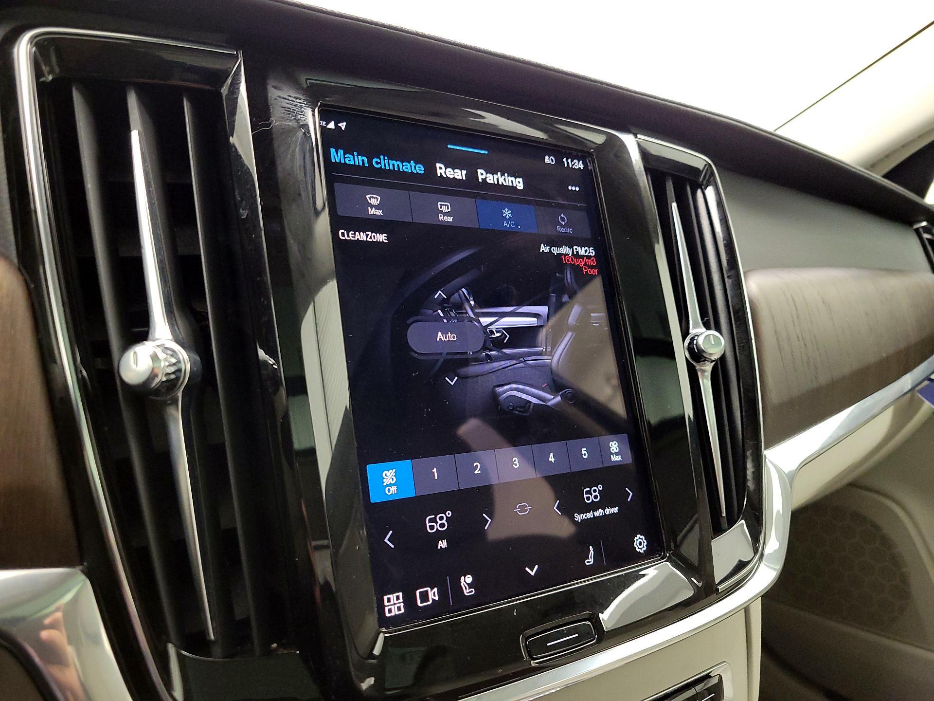 Thumbnail: 2022 Volvo S90 - 17