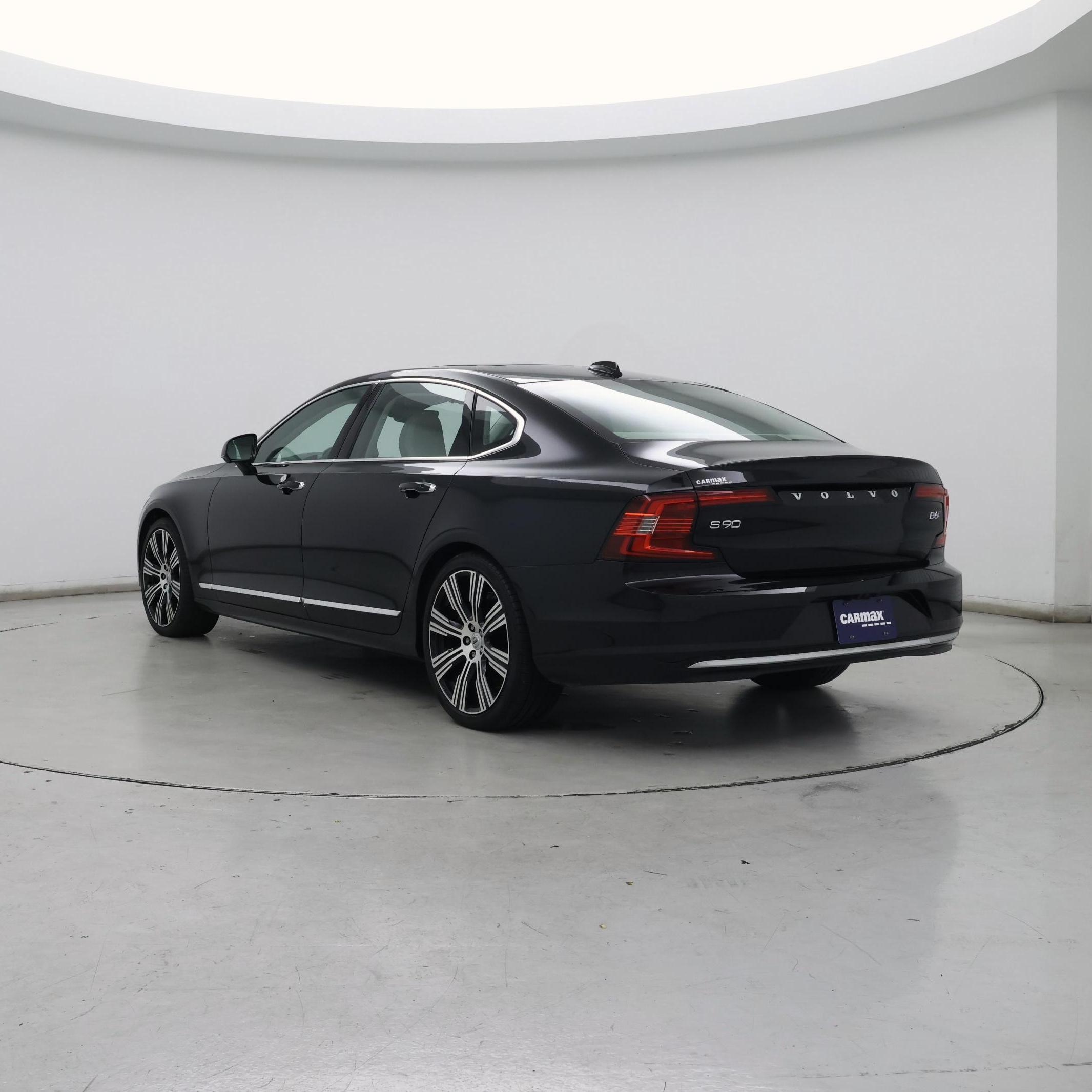 Thumbnail: 2022 Volvo S90 - 2