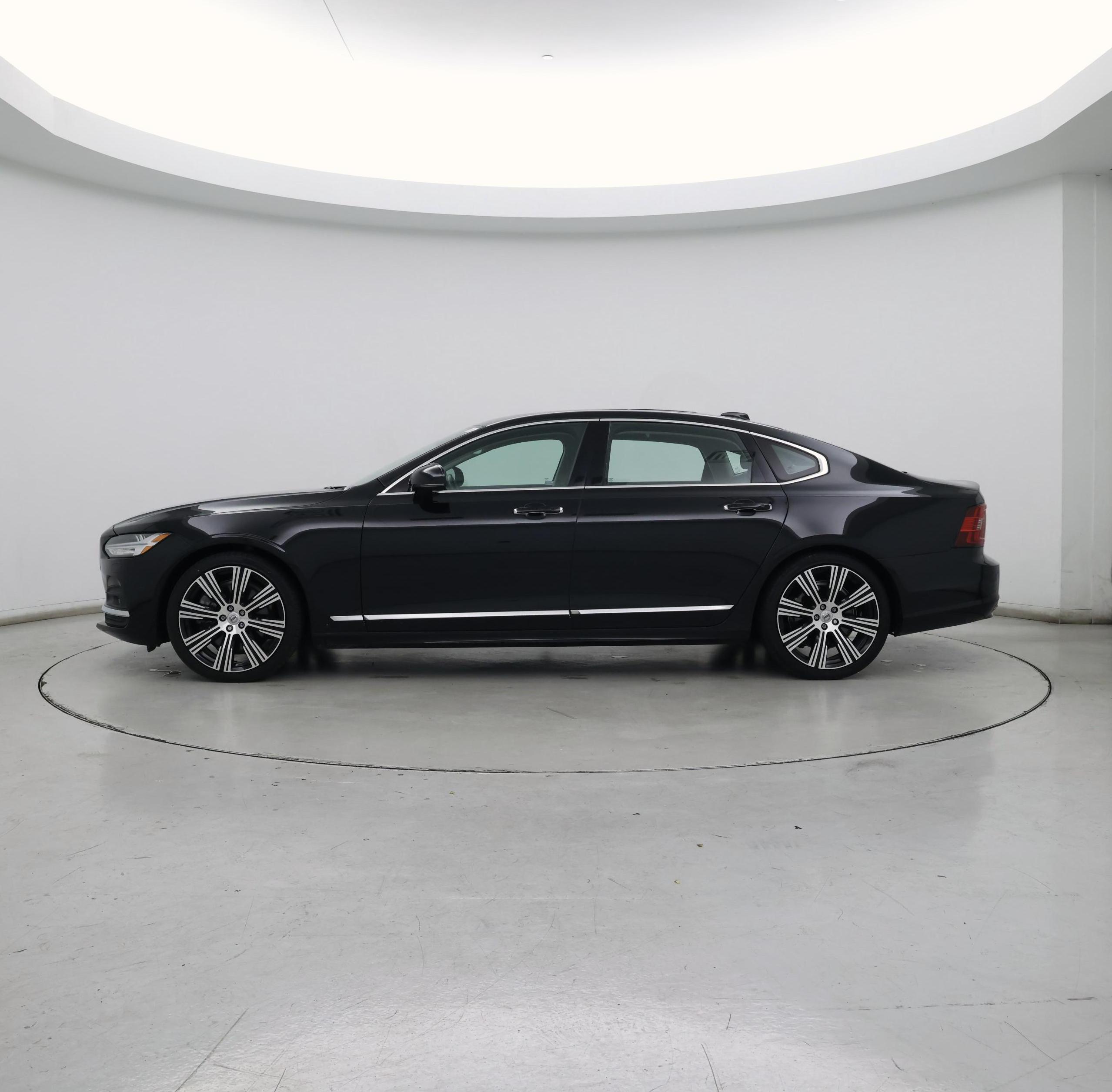 Thumbnail: 2022 Volvo S90 - 3