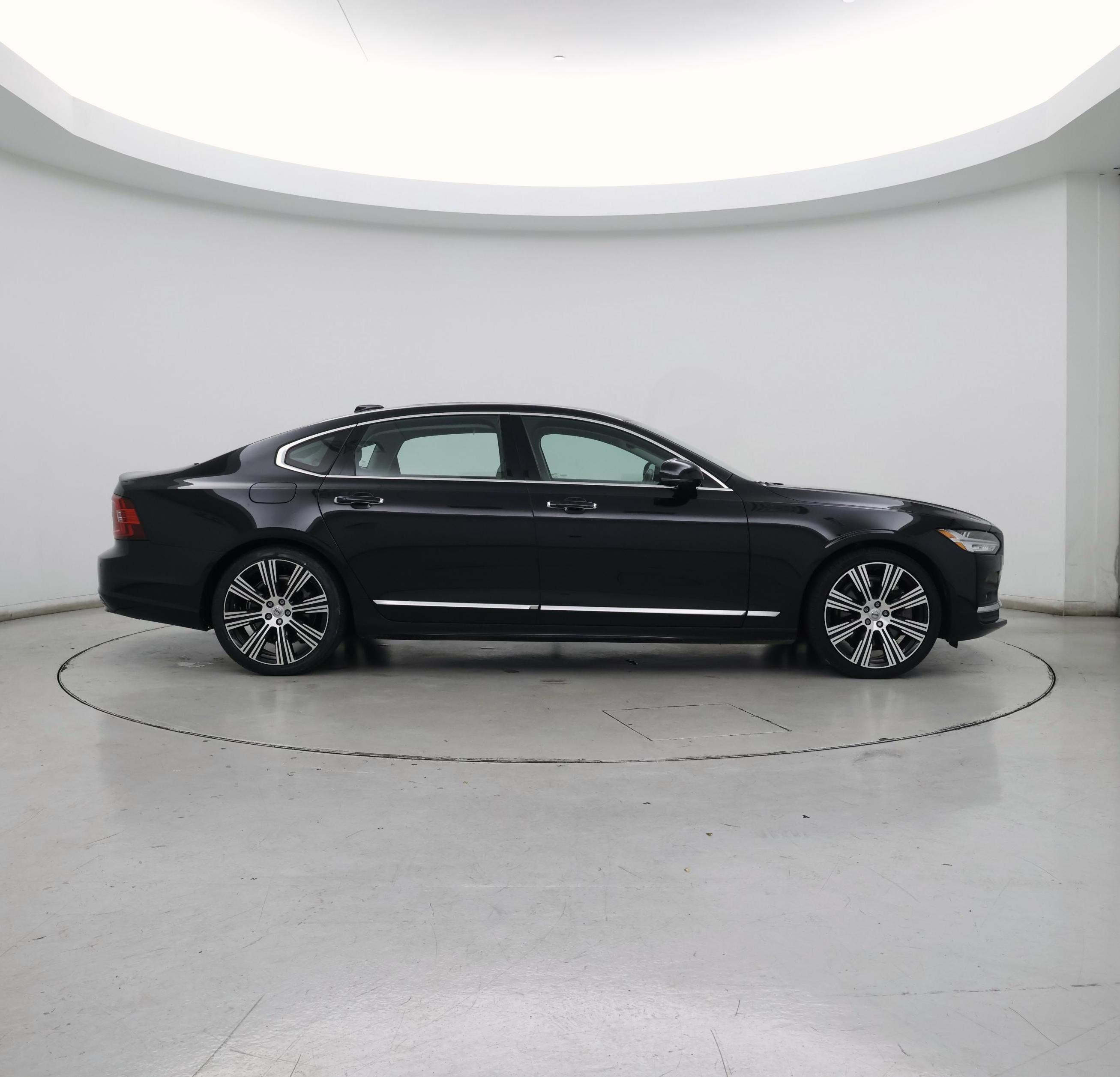 Thumbnail: 2022 Volvo S90 - 7