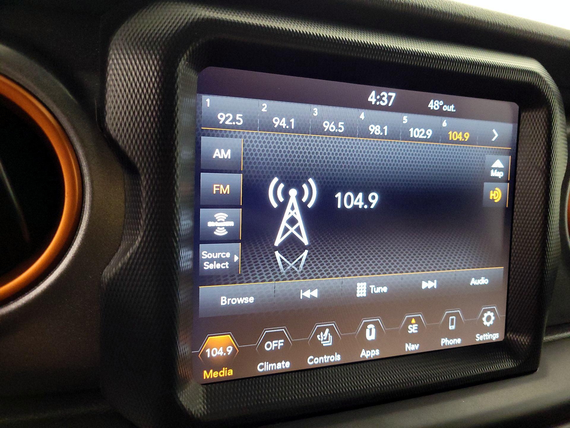 Thumbnail: 2022 Jeep Gladiator - 16