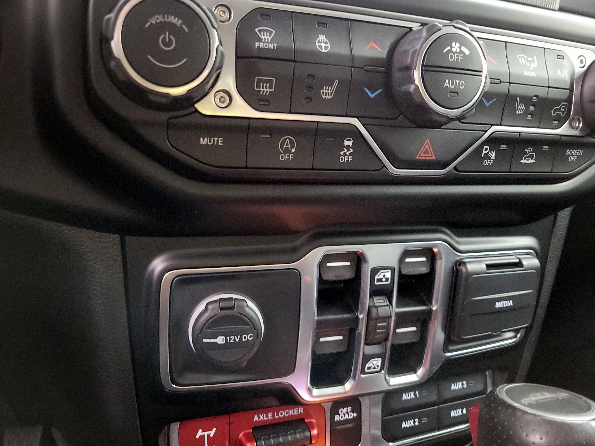 Thumbnail: 2022 Jeep Gladiator - 17