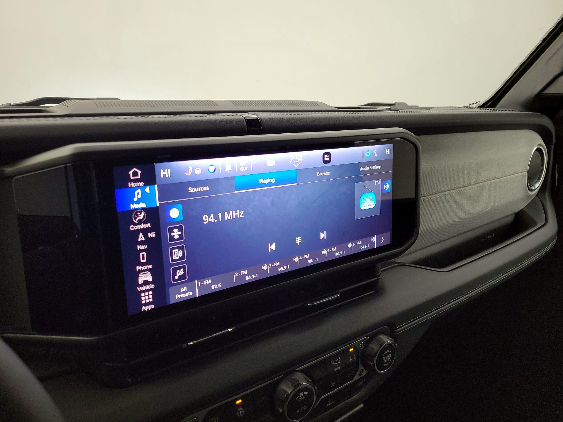 Thumbnail: 2024 Jeep Wrangler - 16