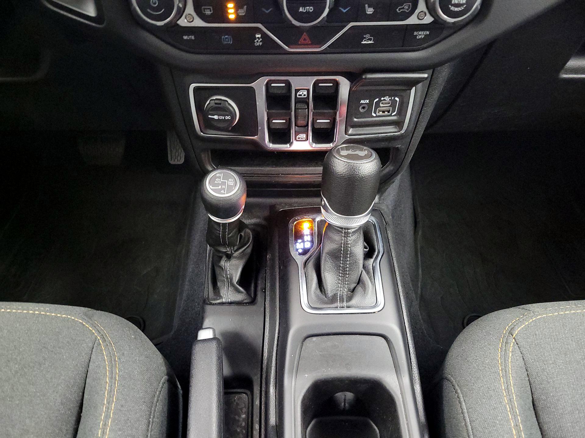 Thumbnail: 2024 Jeep Wrangler - 18