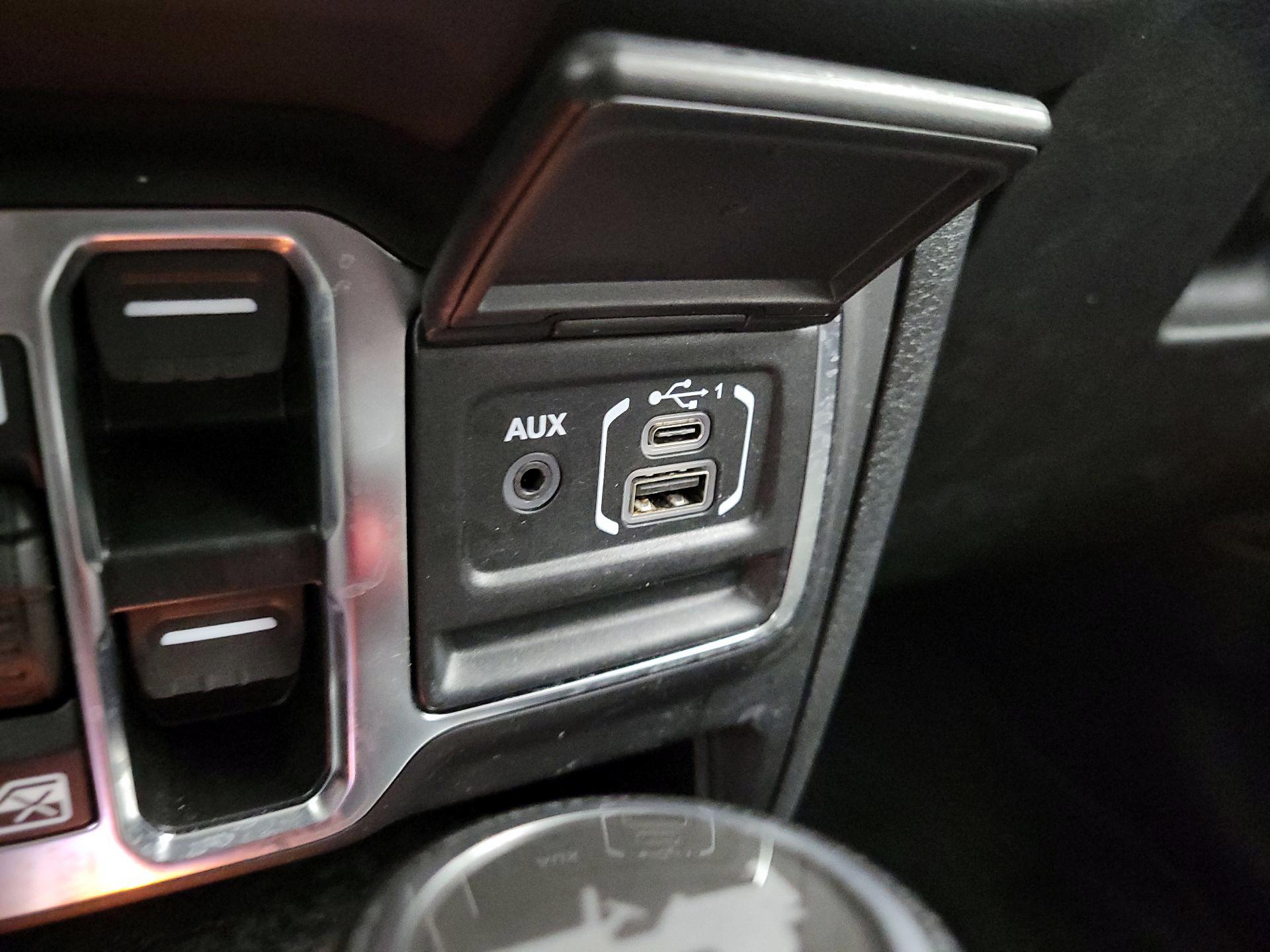 Thumbnail: 2024 Jeep Wrangler - 19