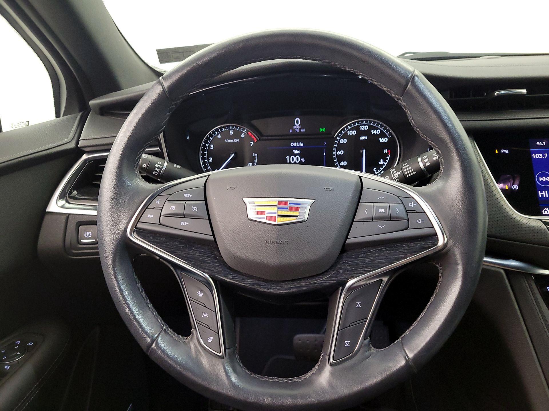 Thumbnail: 2022 Cadillac XT5 - 10