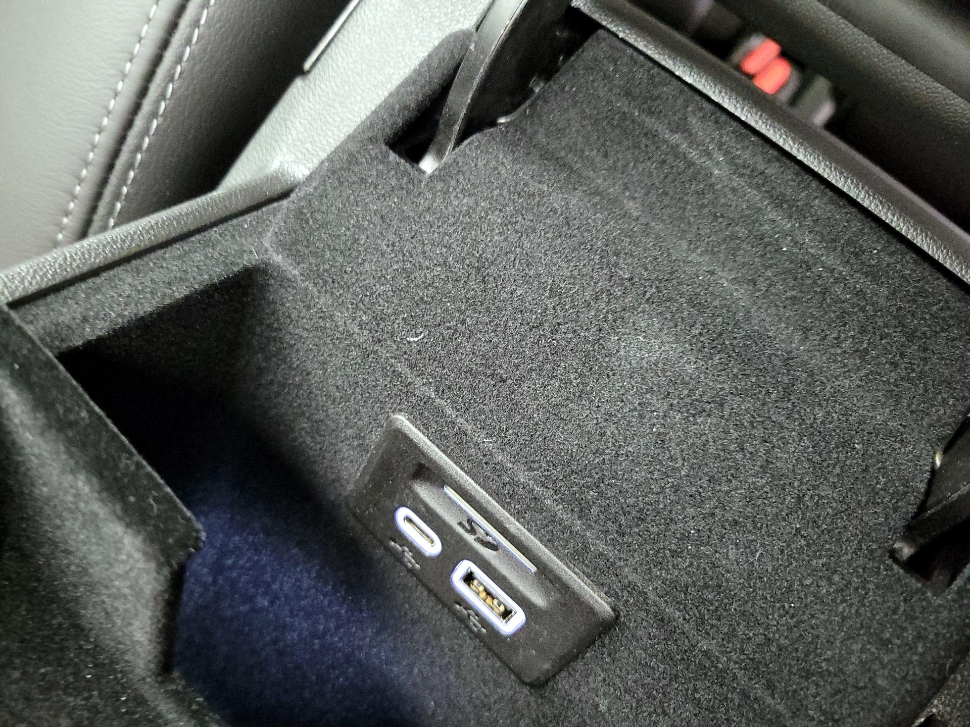 Thumbnail: 2022 Cadillac XT5 - 18