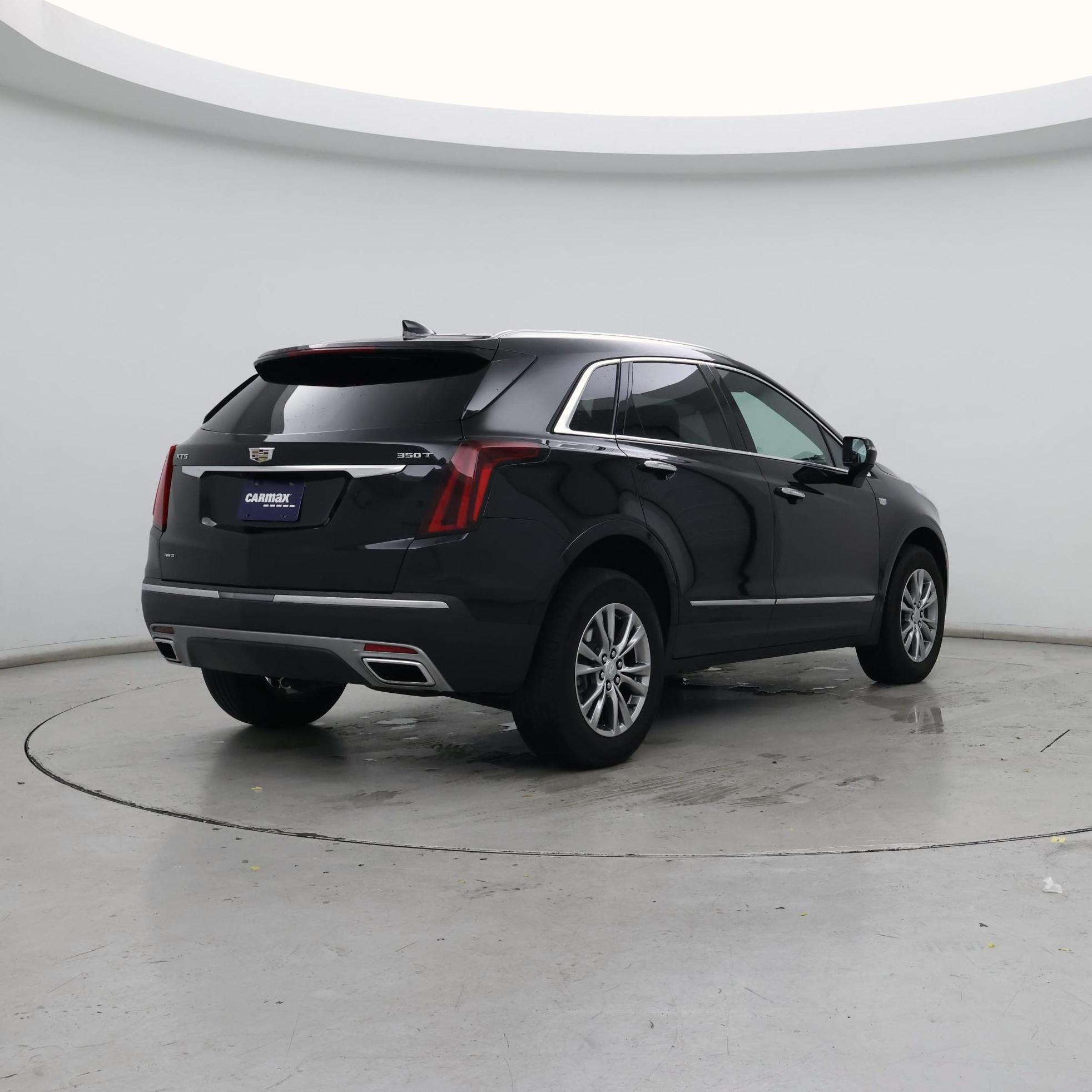 Thumbnail: 2022 Cadillac XT5 - 8