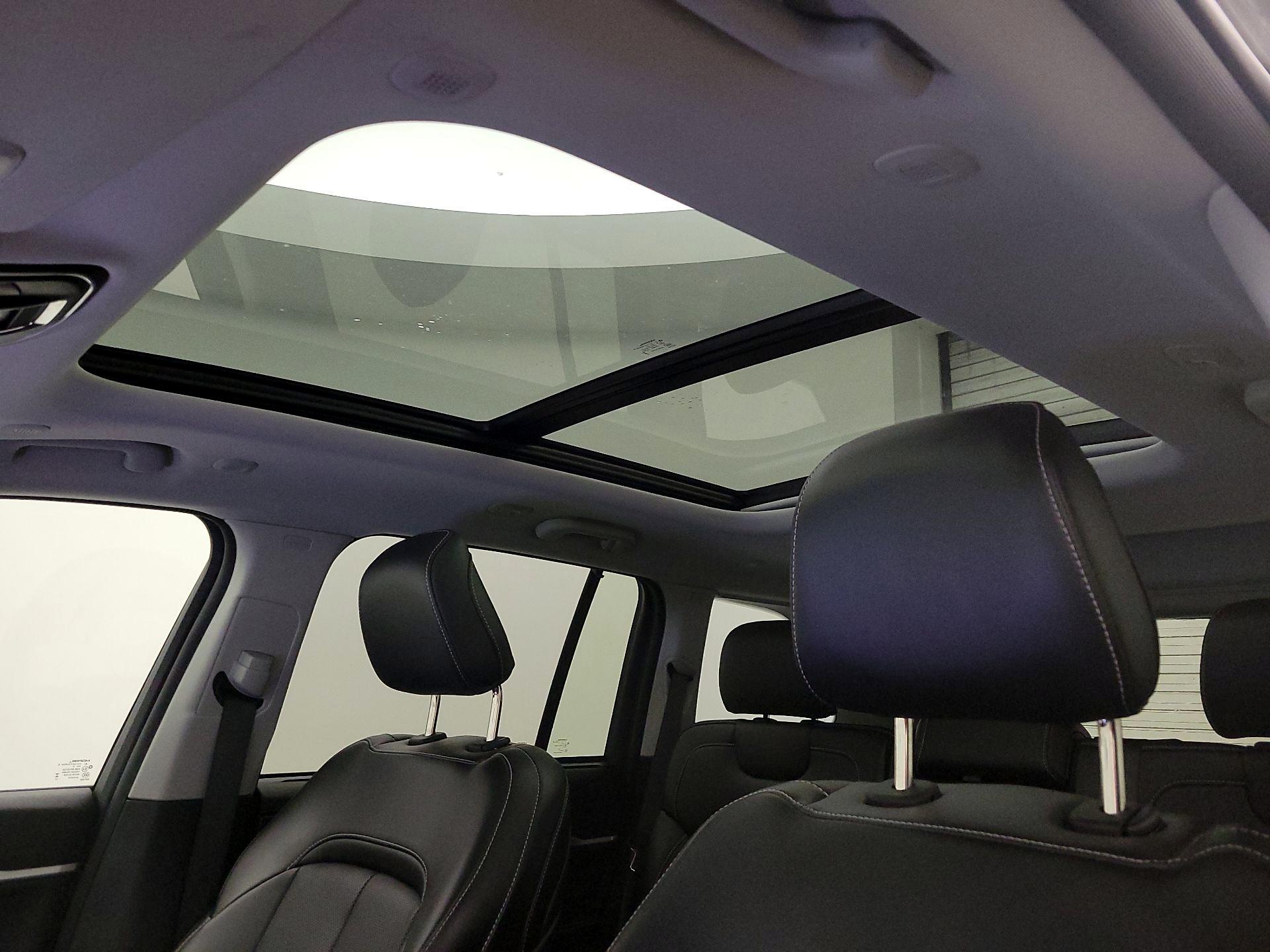 Thumbnail: 2023 Jeep Grand Cherokee - 20