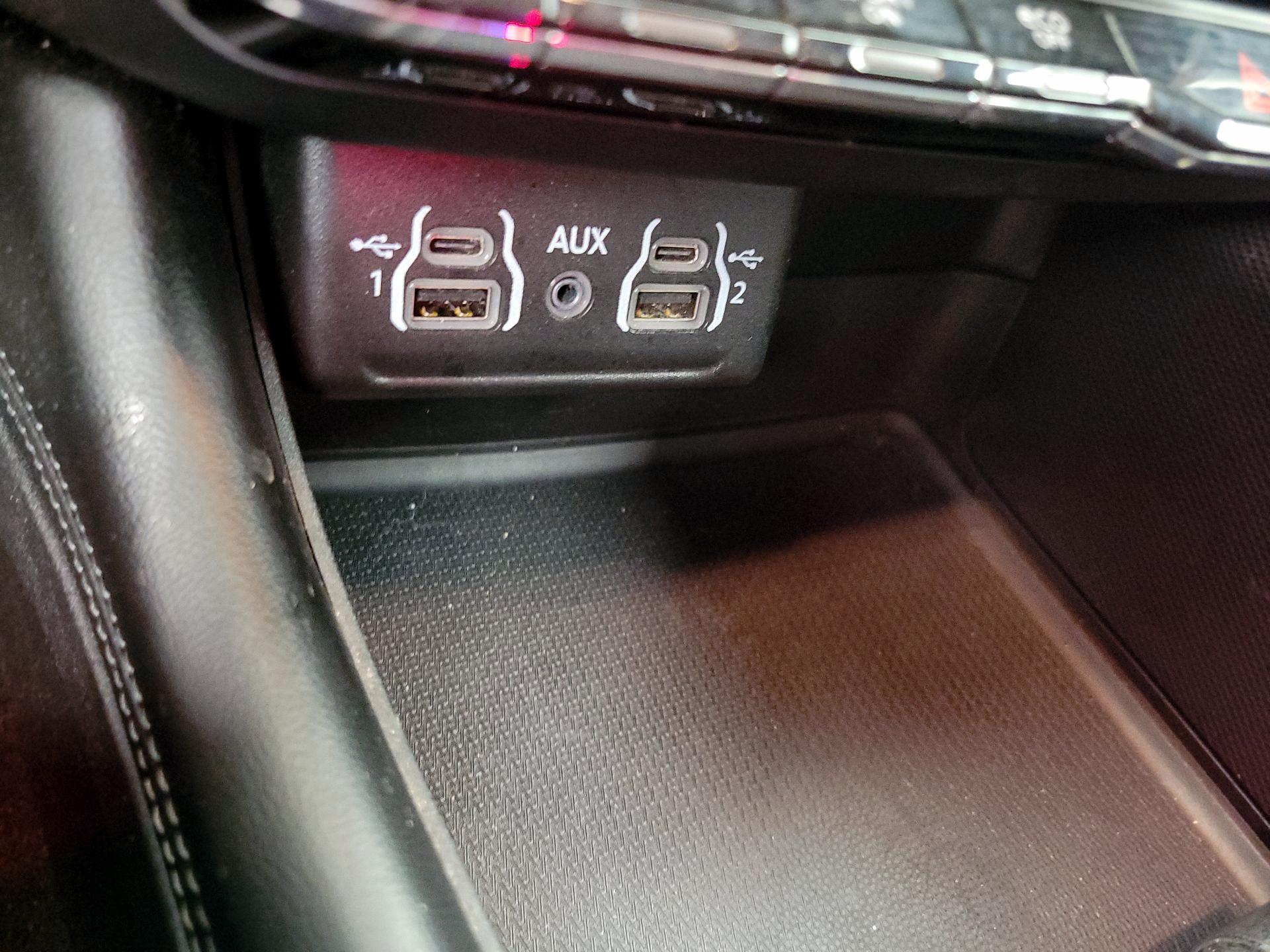 Thumbnail: 2022 Dodge Durango - 18