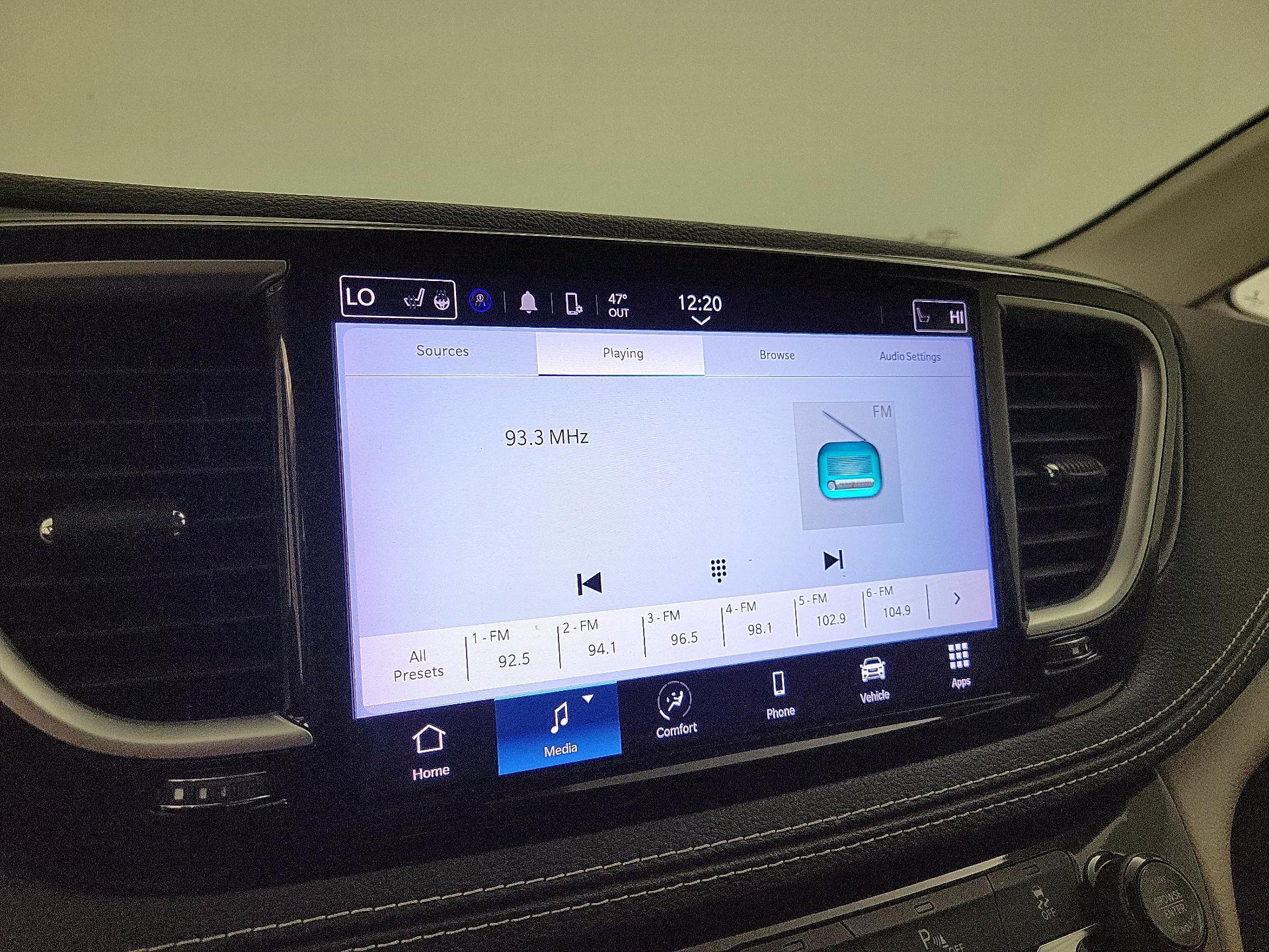 Thumbnail: 2022 Chrysler Pacifica - 15