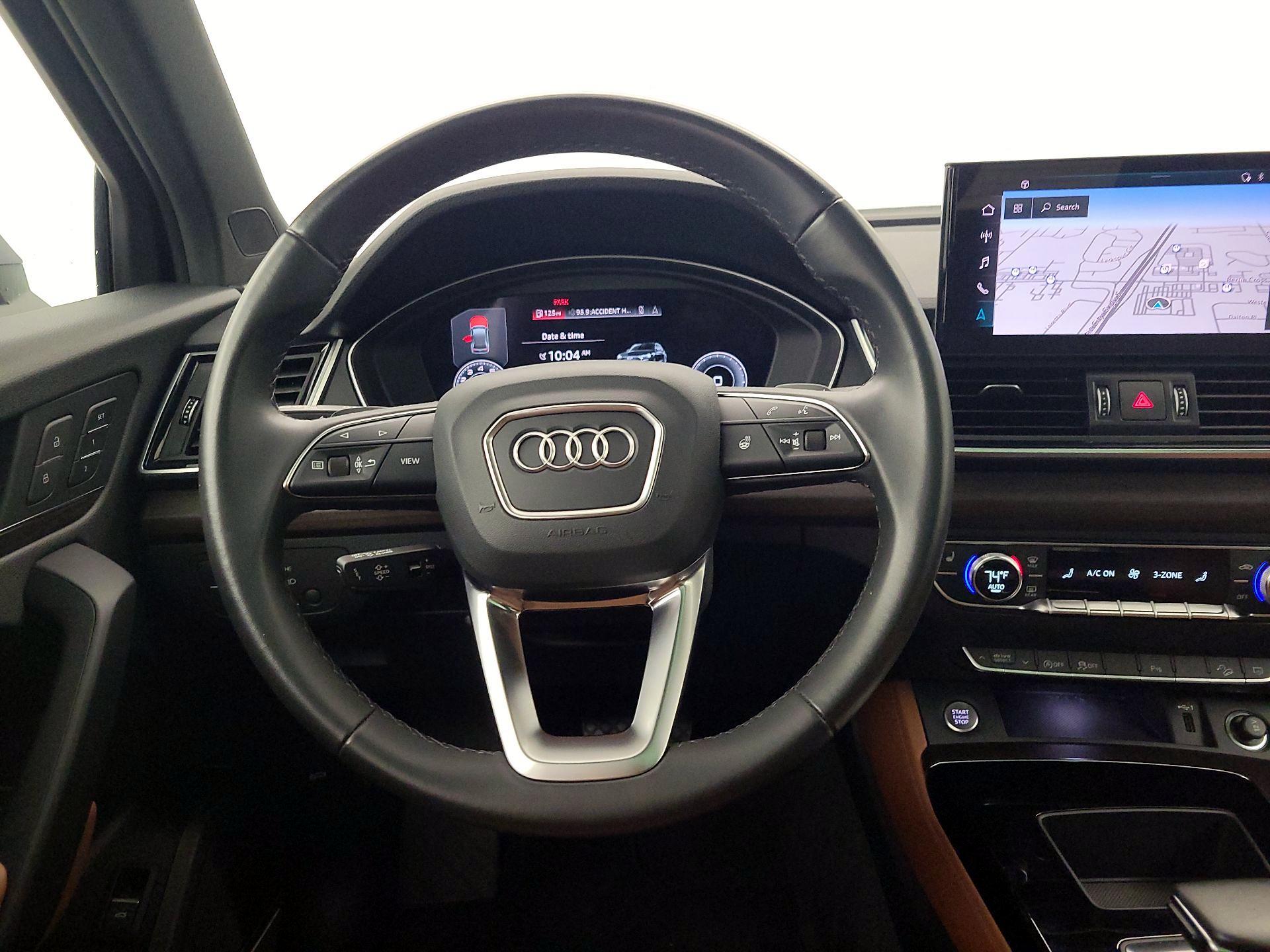 Thumbnail: 2022 Audi Q5 - 10