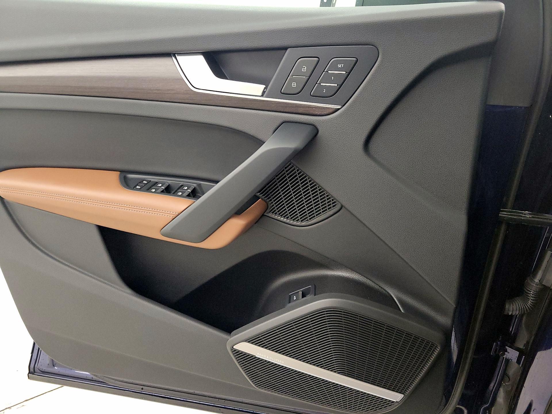 Thumbnail: 2022 Audi Q5 - 12