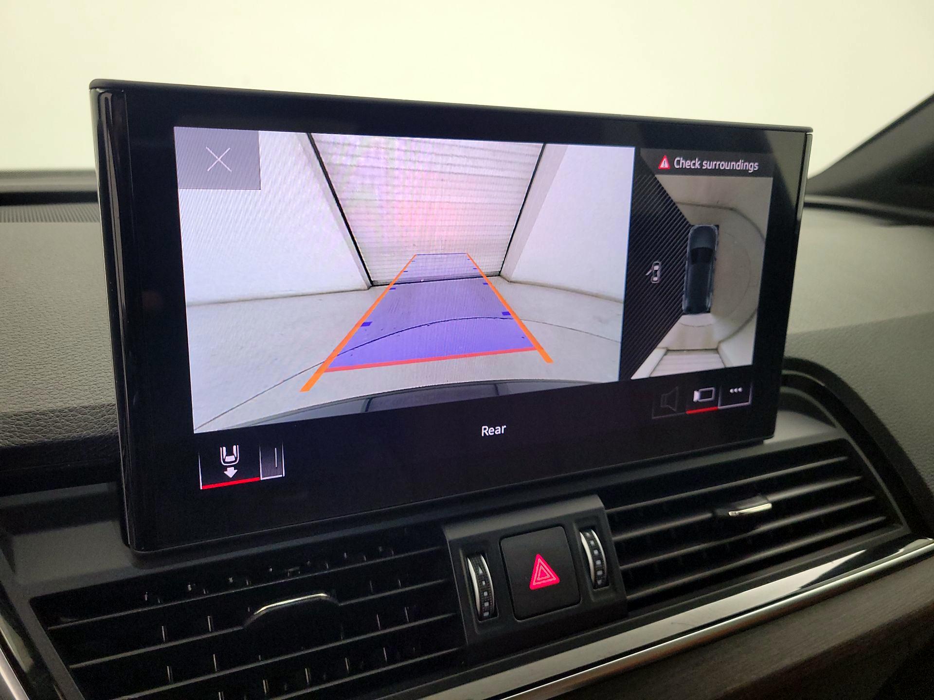 Thumbnail: 2022 Audi Q5 - 15