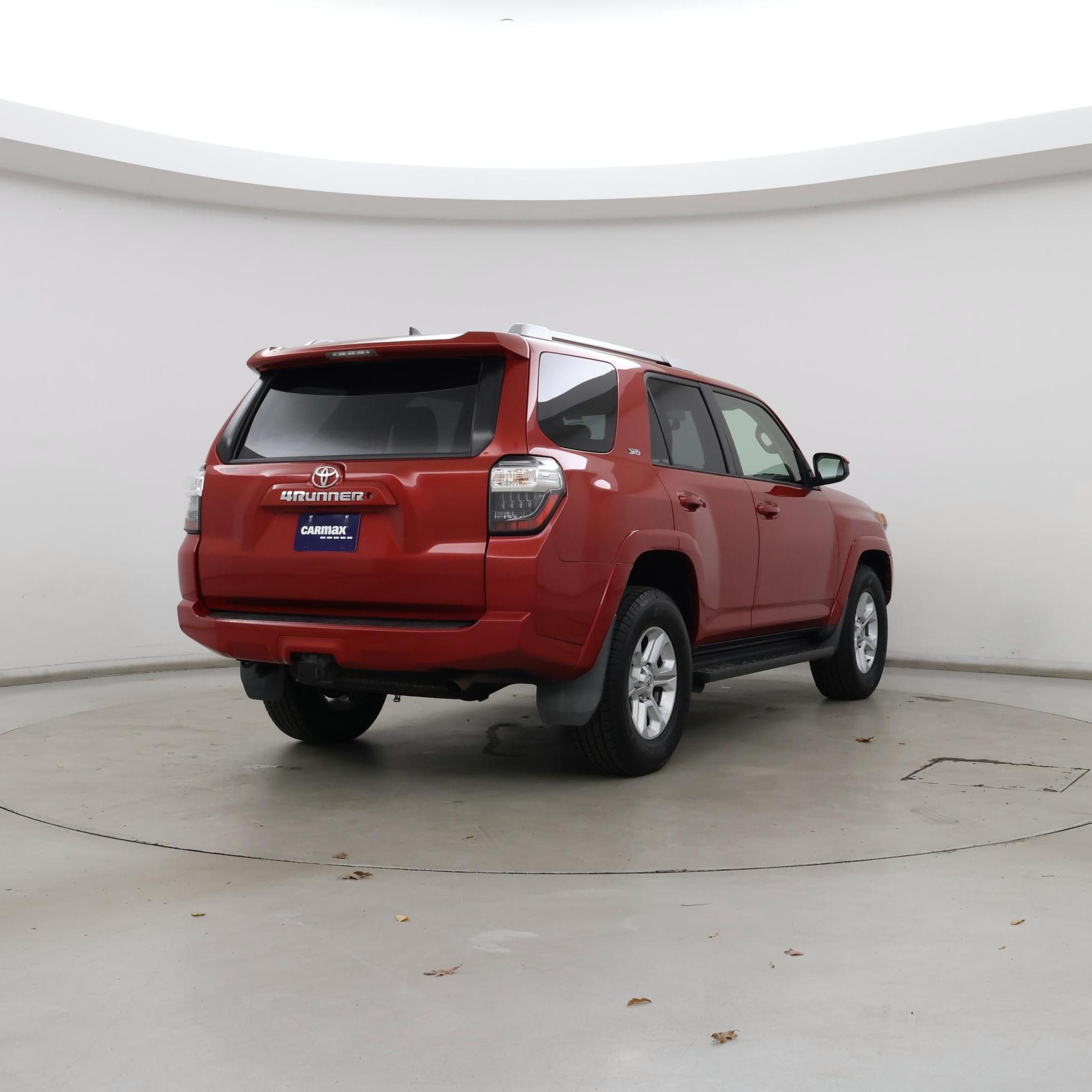 Thumbnail: 2017 Toyota 4Runner - 8