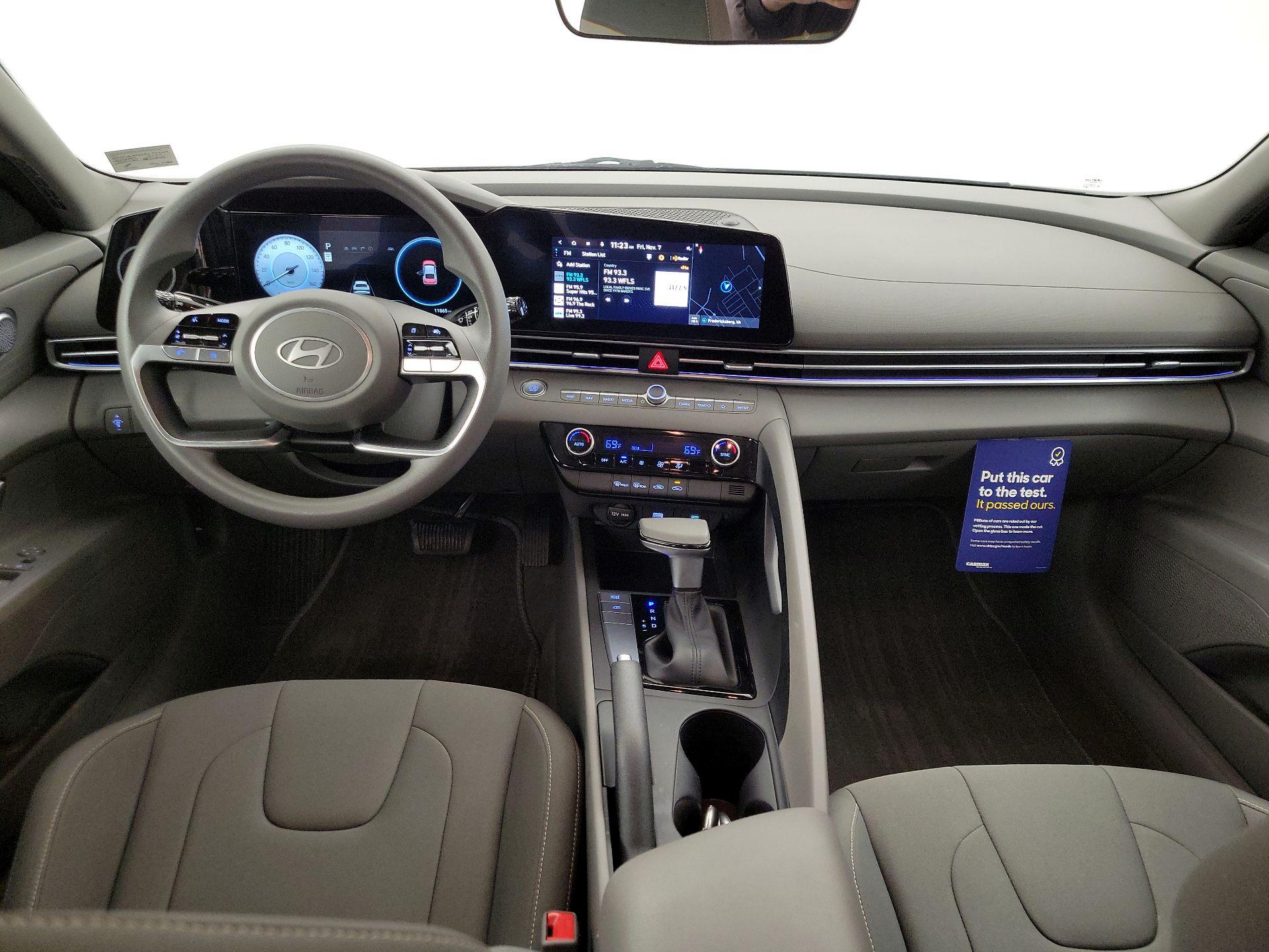 Thumbnail: 2024 Hyundai Elantra - 9