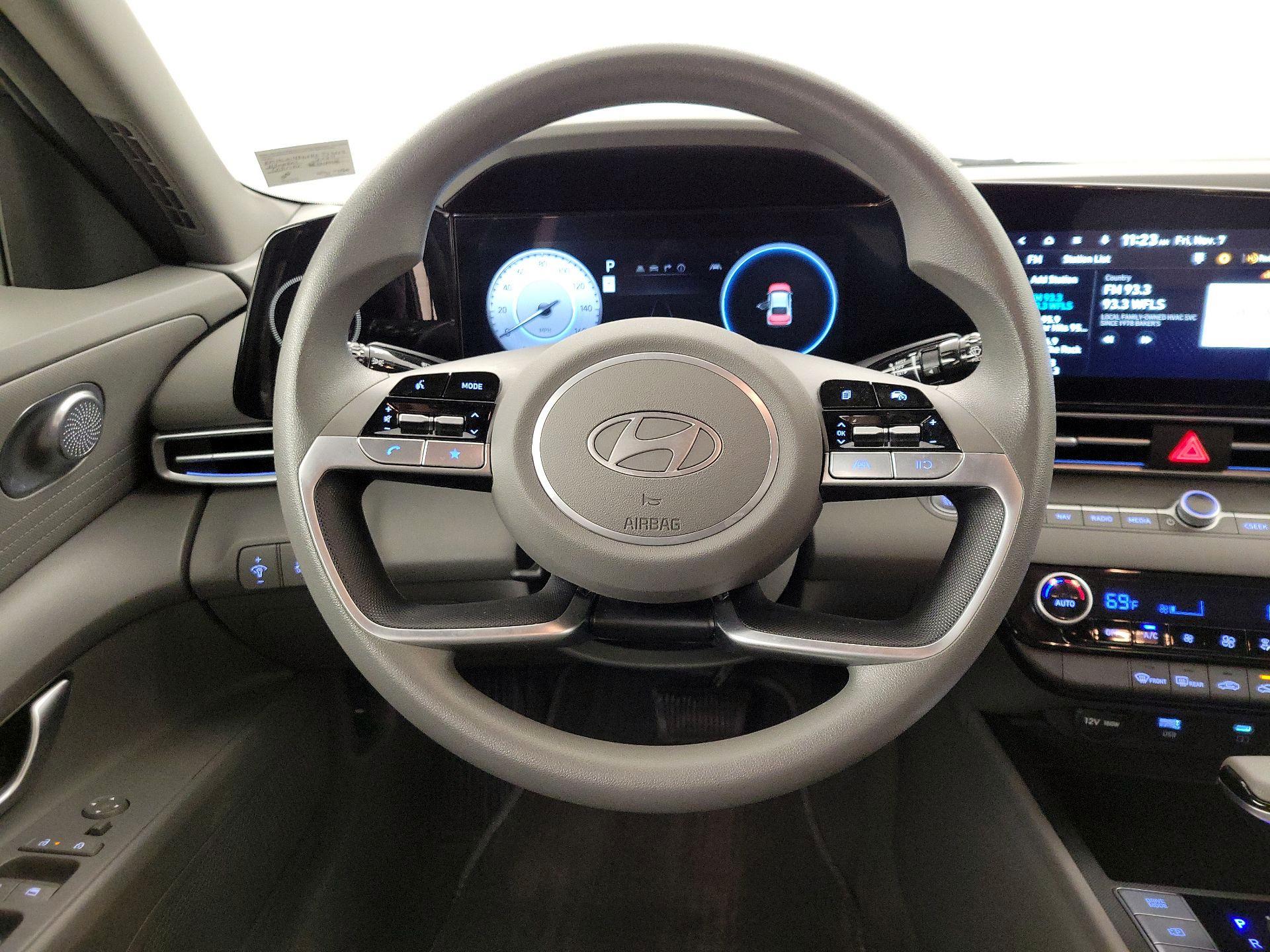 Thumbnail: 2024 Hyundai Elantra - 10