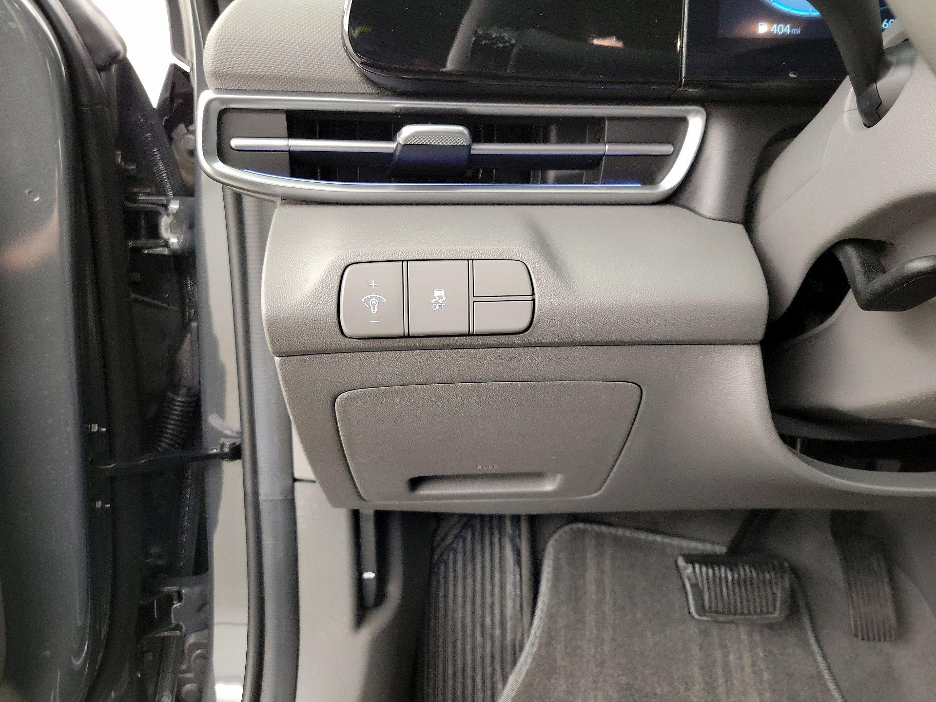 Thumbnail: 2024 Hyundai Elantra - 13