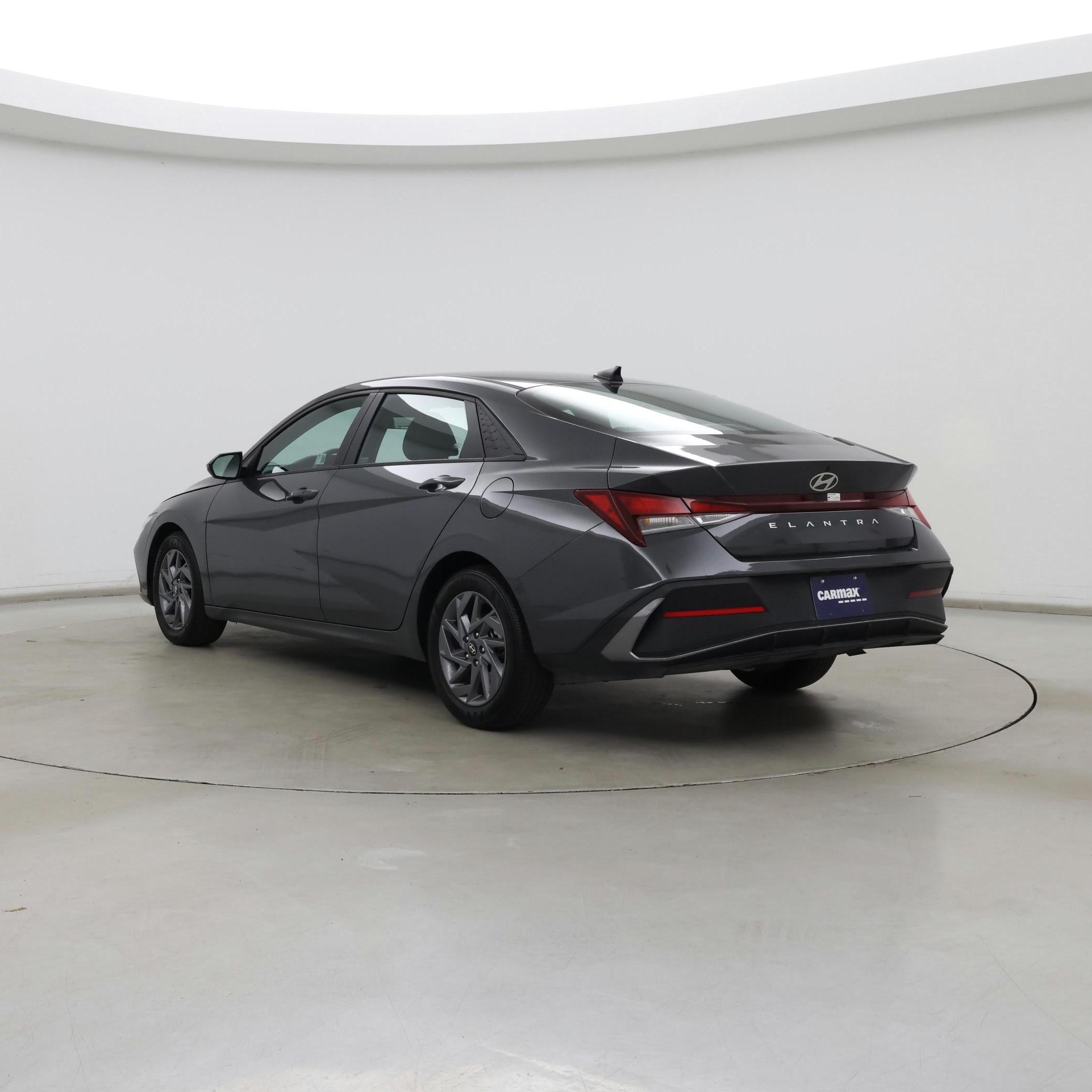 Thumbnail: 2024 Hyundai Elantra - 2