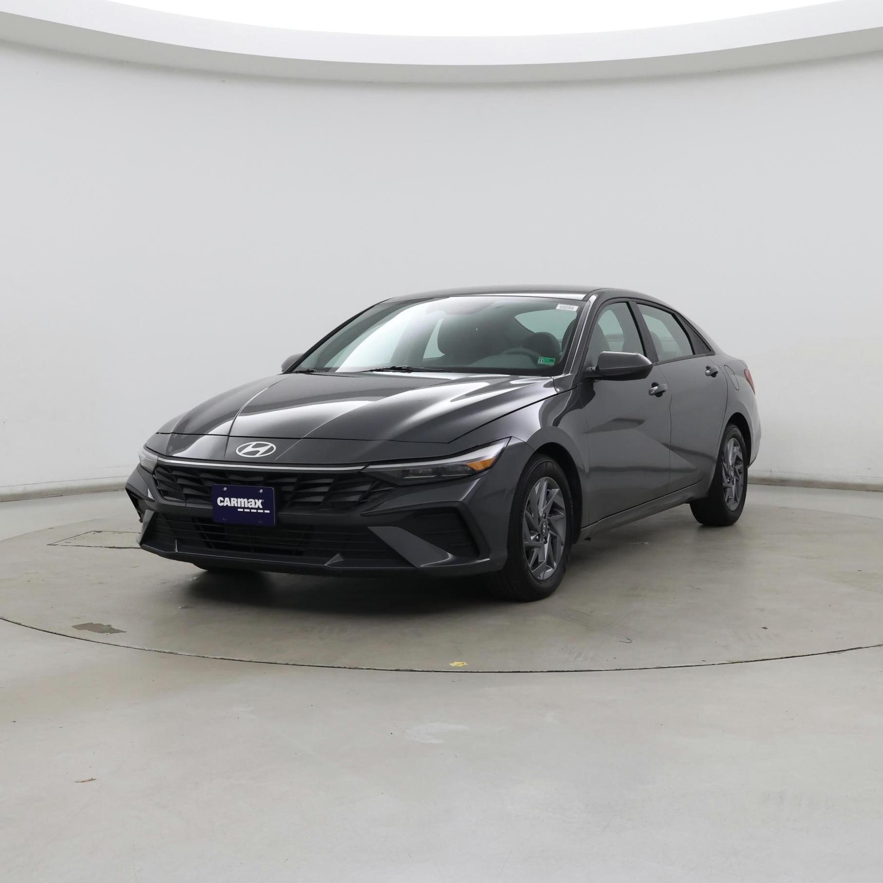 Thumbnail: 2024 Hyundai Elantra - 4