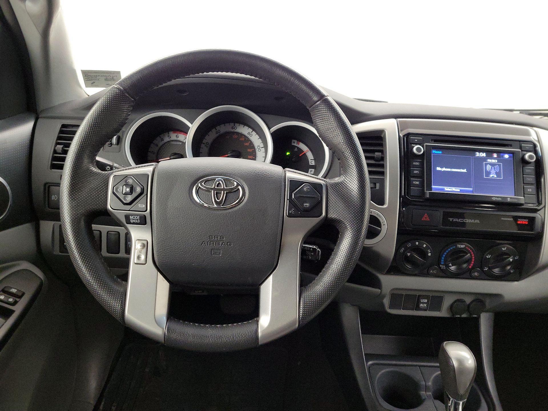 Thumbnail: 2015 Toyota Tacoma - 10