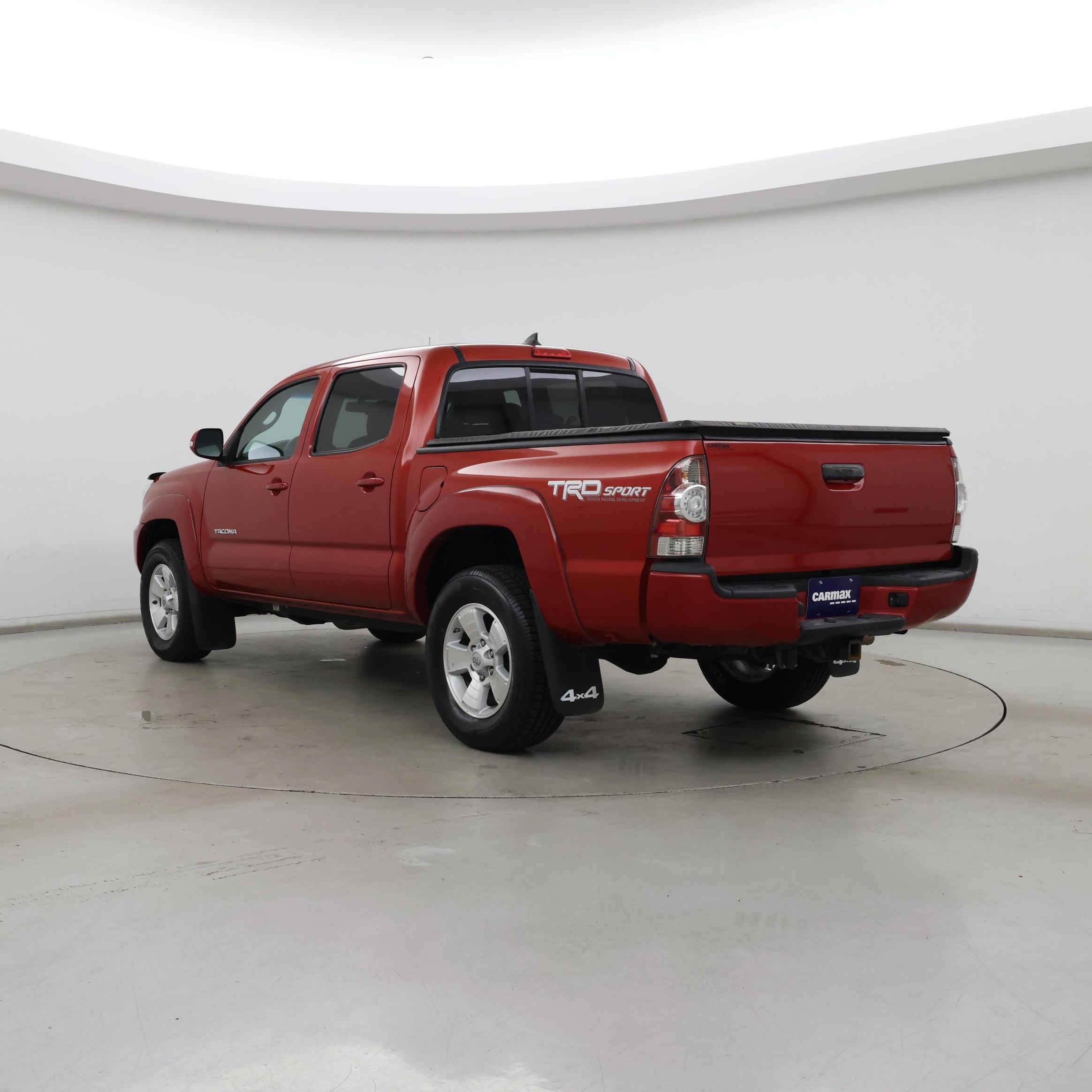 Thumbnail: 2015 Toyota Tacoma - 2