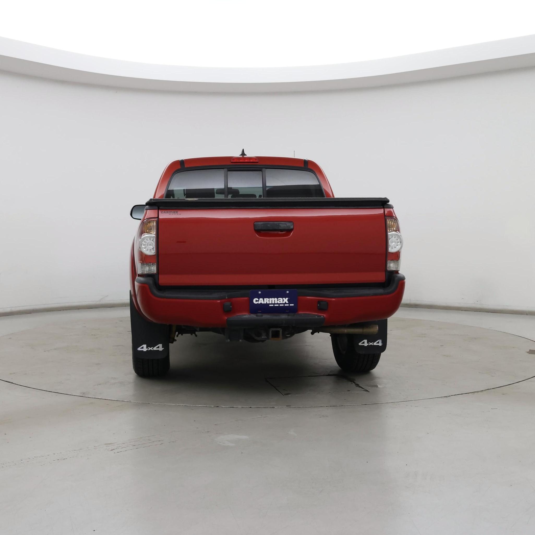 Thumbnail: 2015 Toyota Tacoma - 6