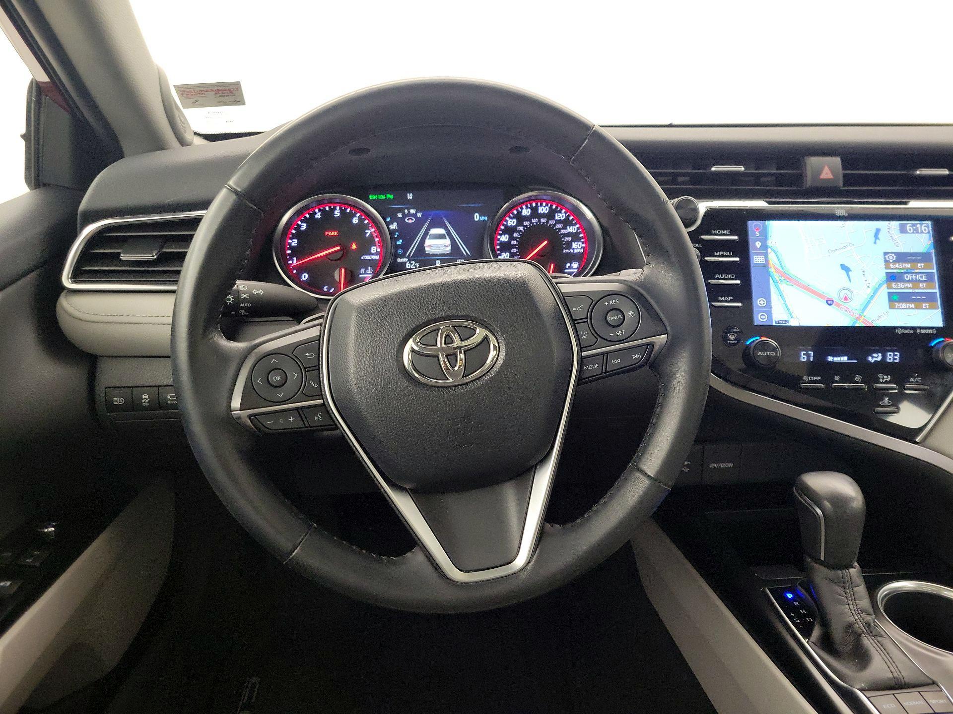 Thumbnail: 2018 Toyota Camry - 10