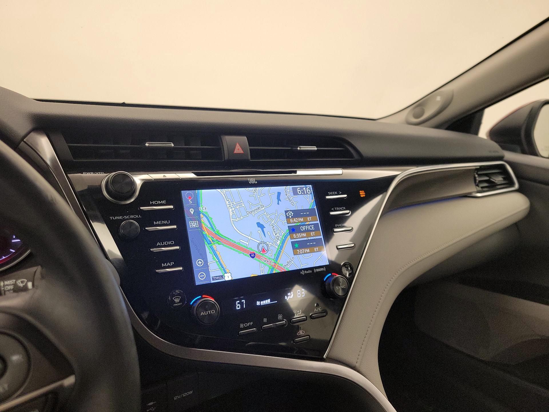 Thumbnail: 2018 Toyota Camry - 14