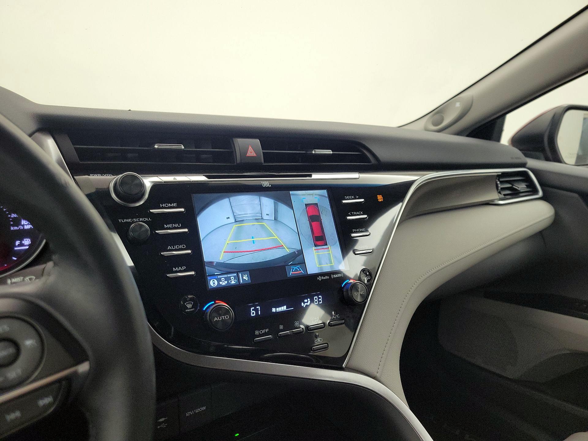 Thumbnail: 2018 Toyota Camry - 15