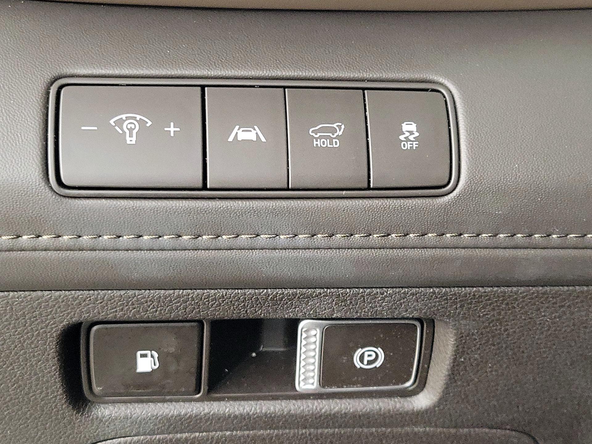 Thumbnail: 2023 Hyundai Santa Fe - 13