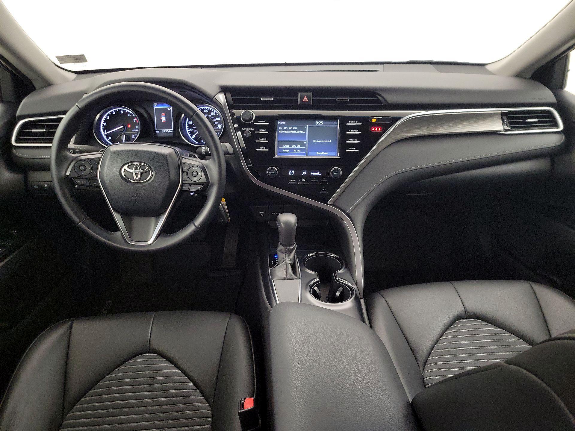 Thumbnail: 2018 Toyota Camry - 9