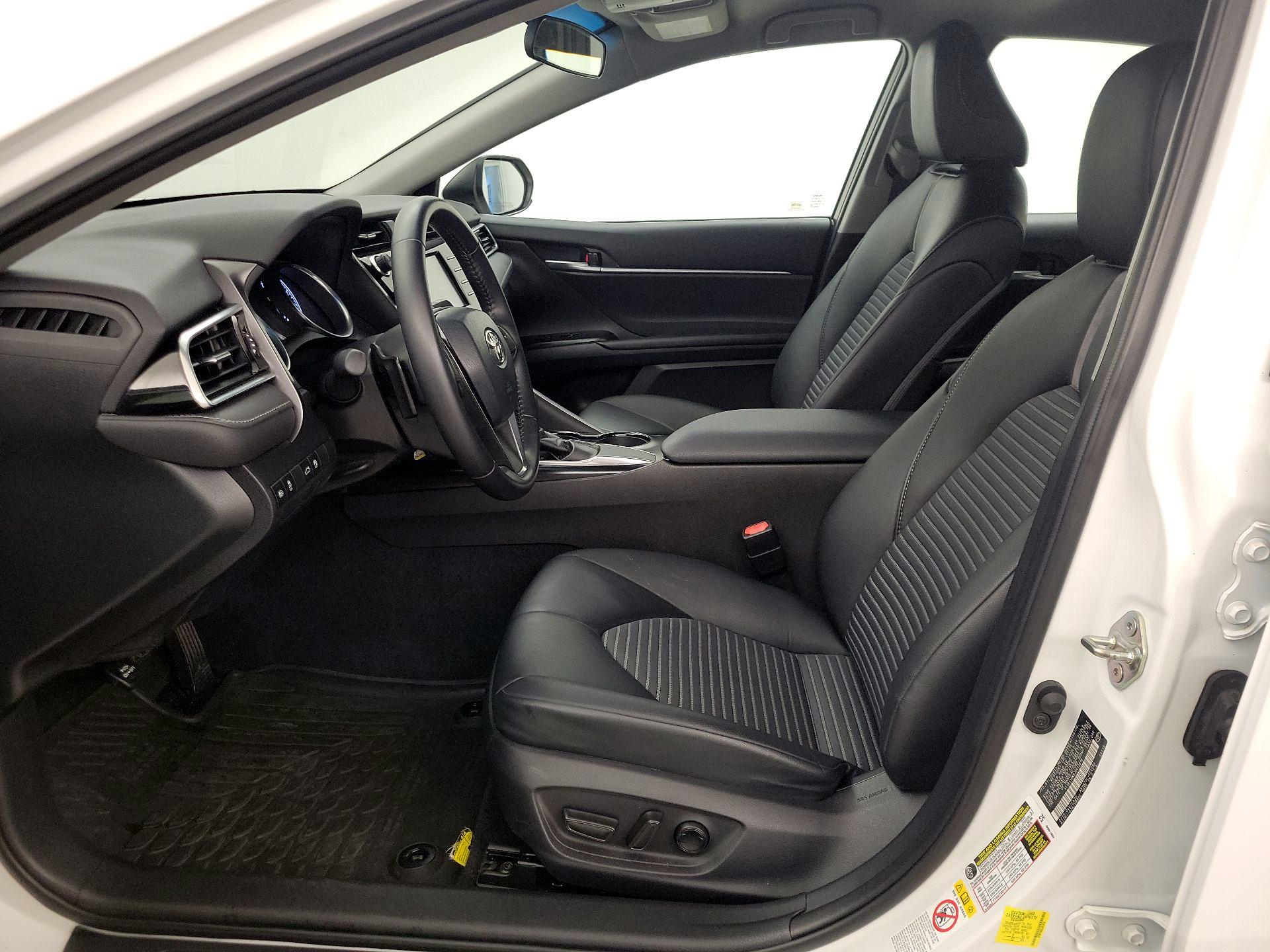 Thumbnail: 2018 Toyota Camry - 11