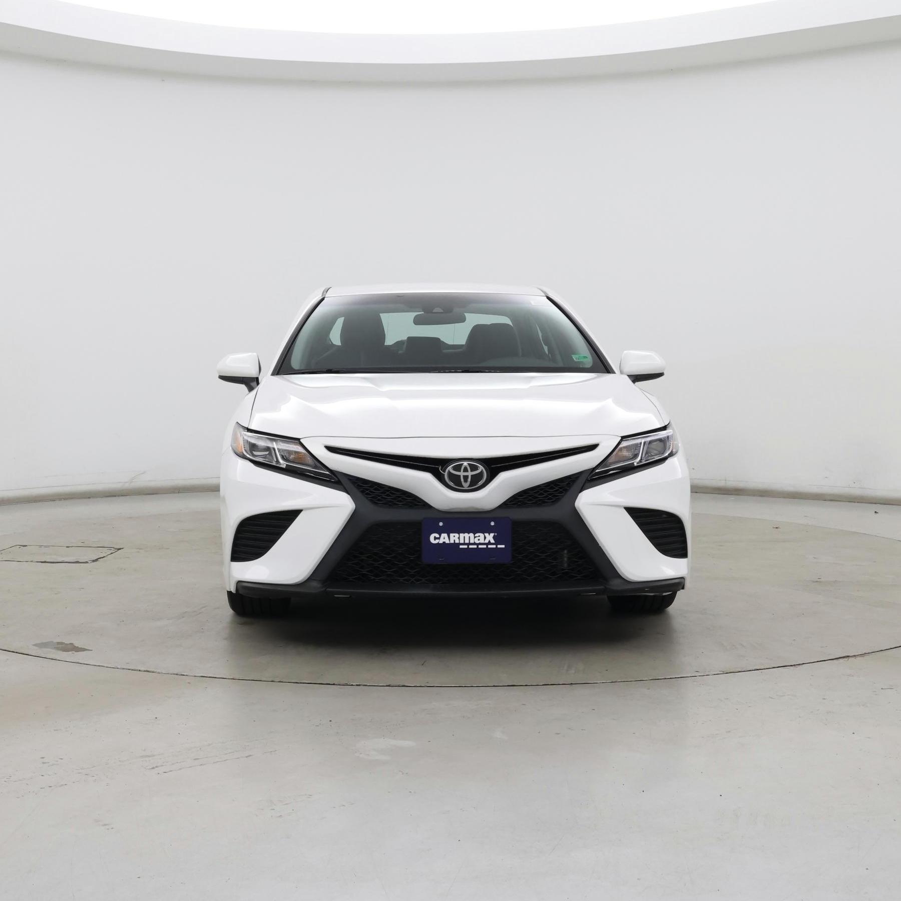 Thumbnail: 2018 Toyota Camry - 5