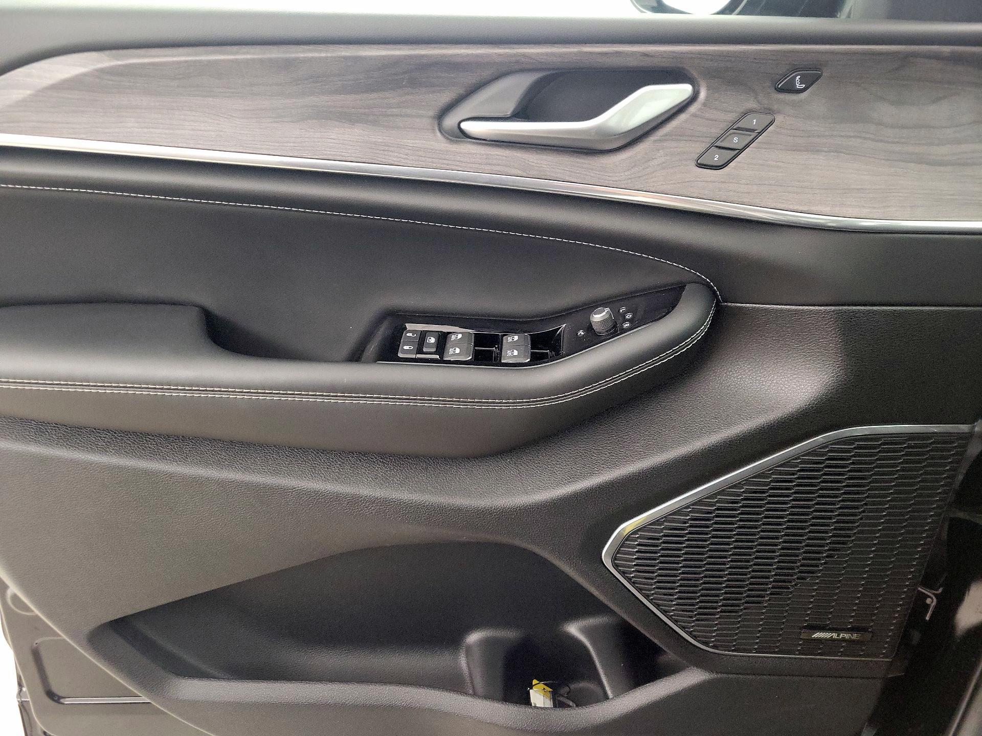 Thumbnail: 2024 Jeep Grand Cherokee - 12