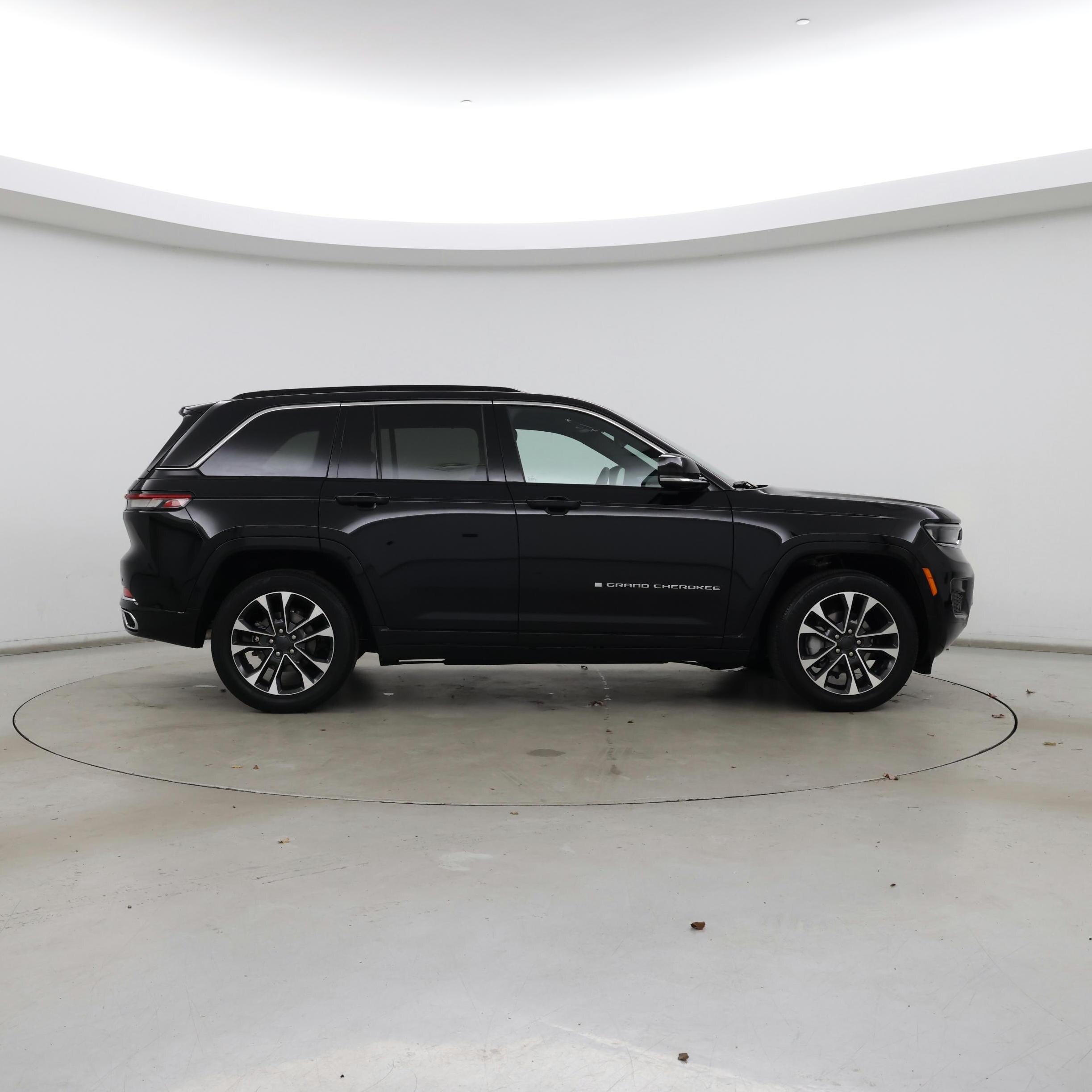 Thumbnail: 2024 Jeep Grand Cherokee - 7