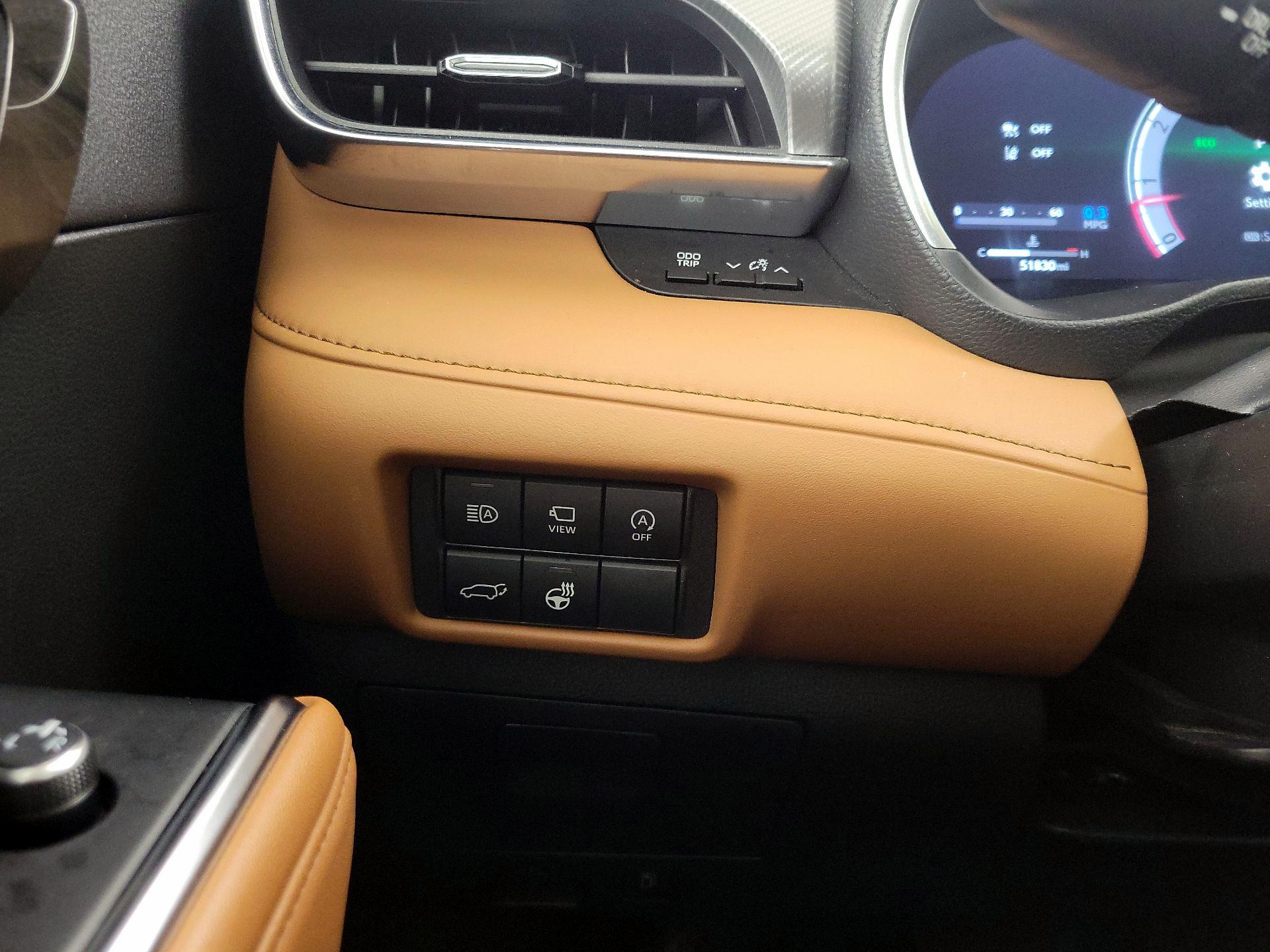 Thumbnail: 2023 Toyota Highlander - 13