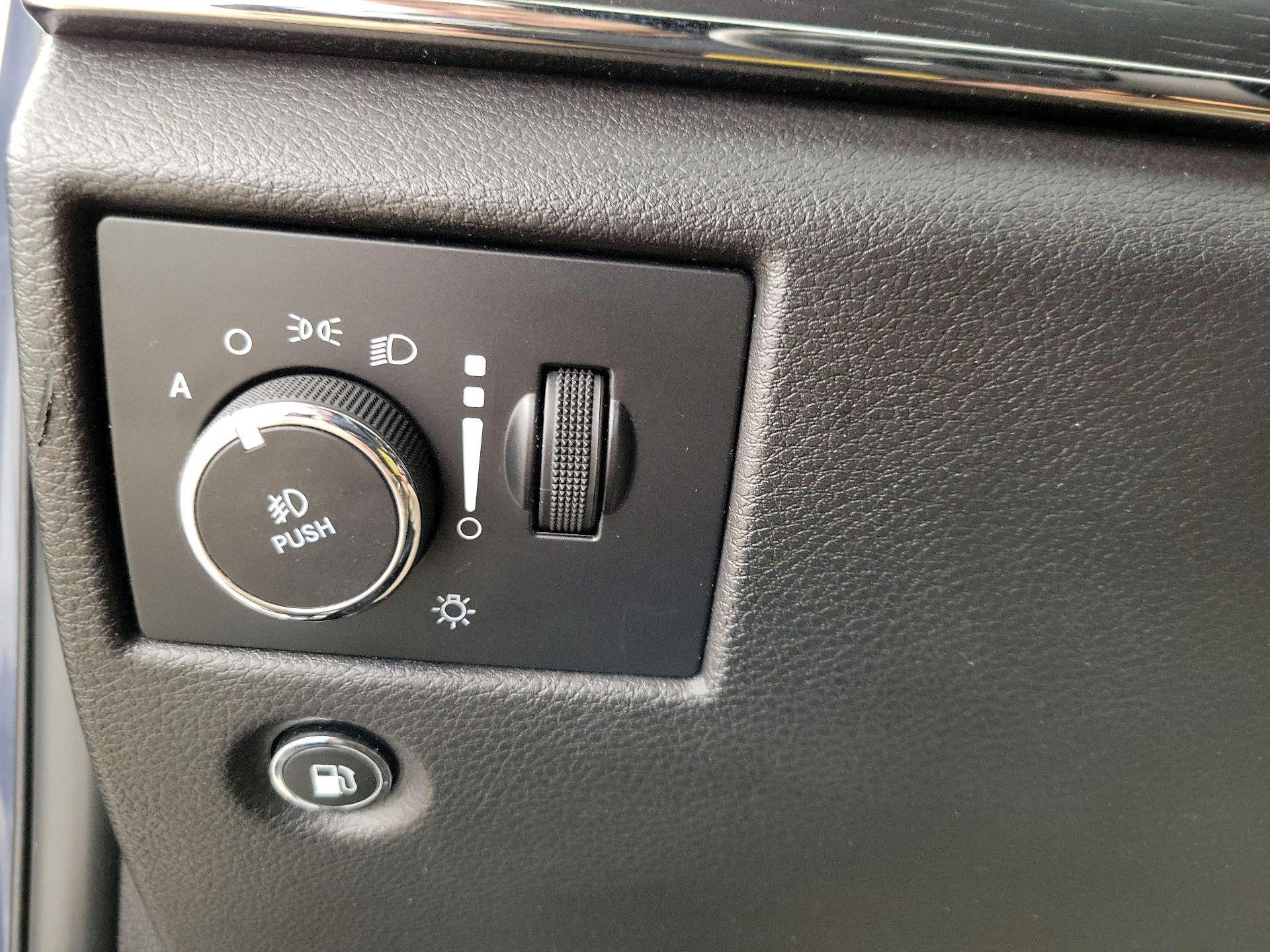 Thumbnail: 2021 Jeep Grand Cherokee - 13