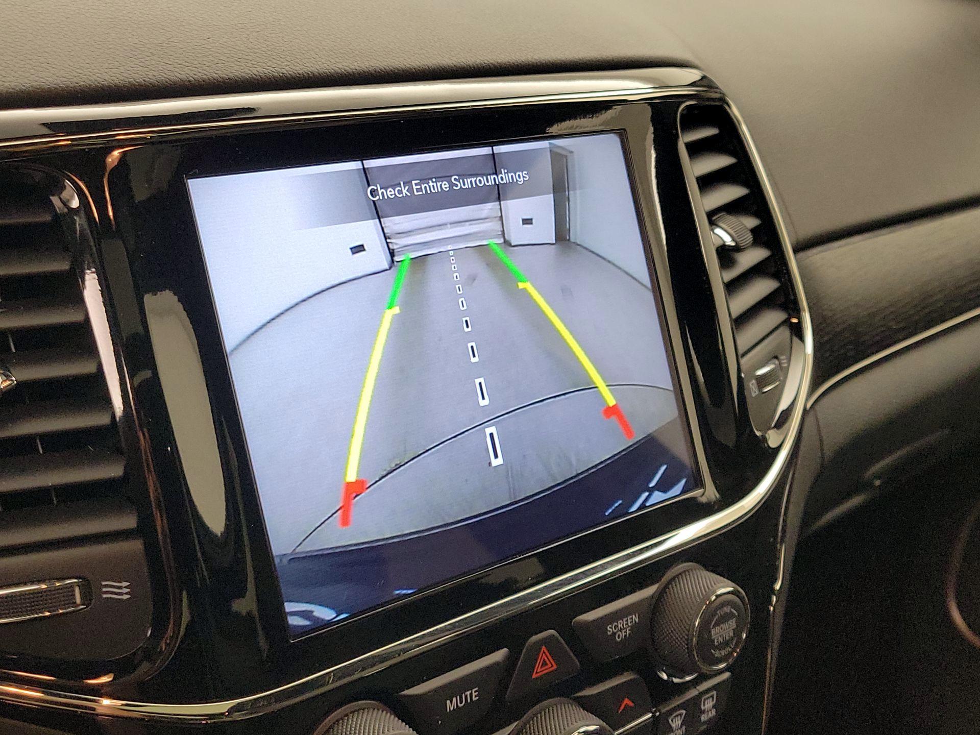 Thumbnail: 2021 Jeep Grand Cherokee - 15